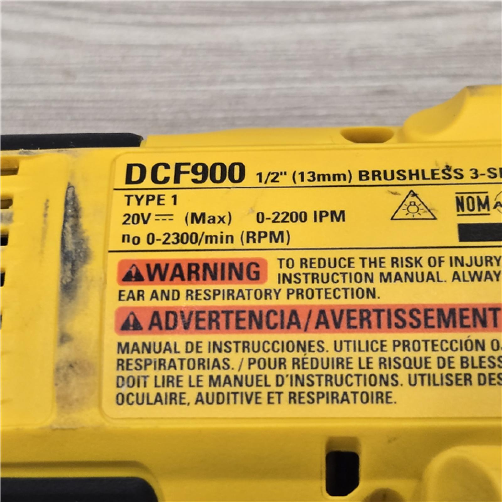 AS-IS Dewalt 20V MAX Lithium-Ion Cordless 1/2 in. Impact Wrench Kit