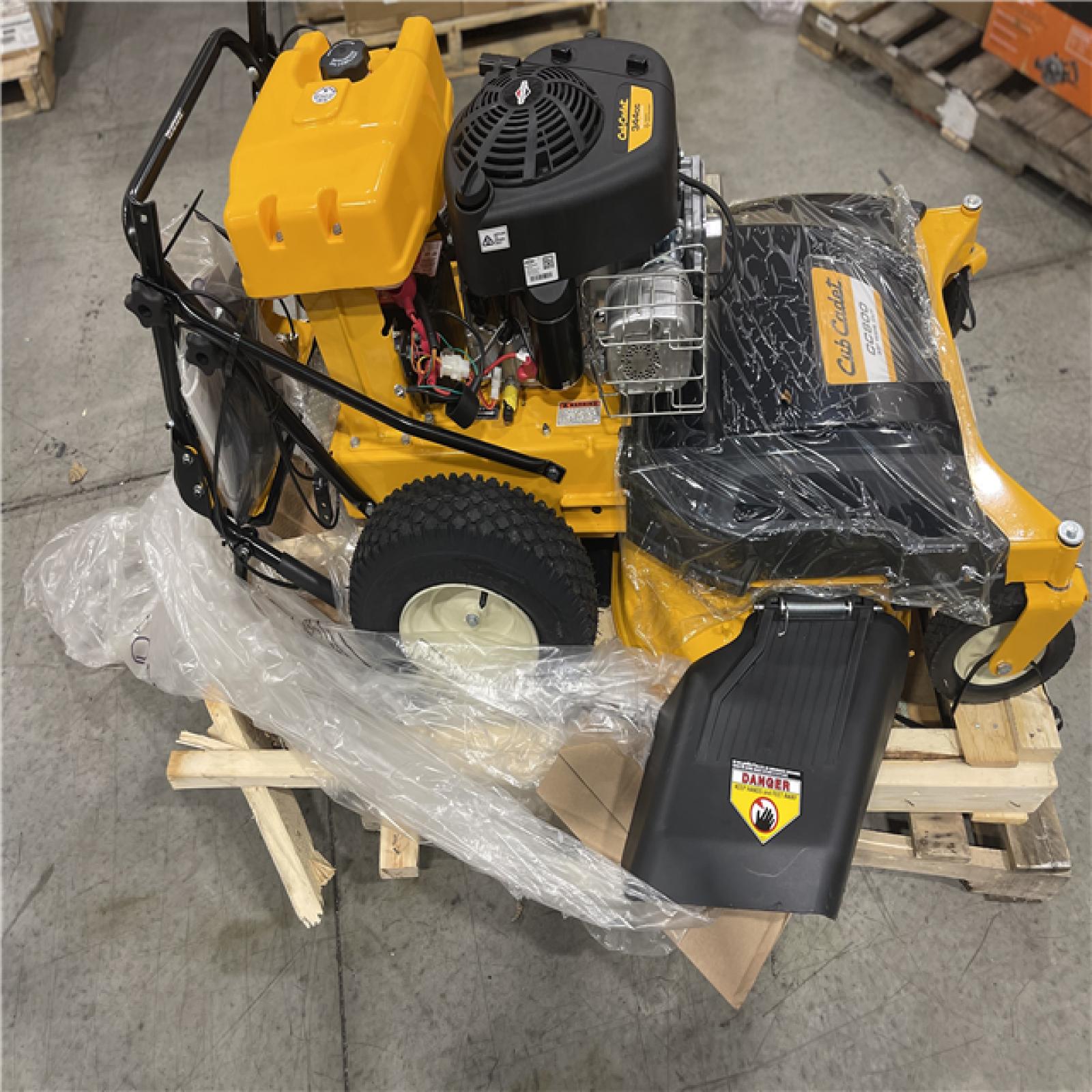 DALLAS LOCATION - Cub Cadet 33 in. 10.5 HP Briggs and Stratton Electric Start Gas Engine Wide Area Walk Behind Self Propelled Lawn Mower