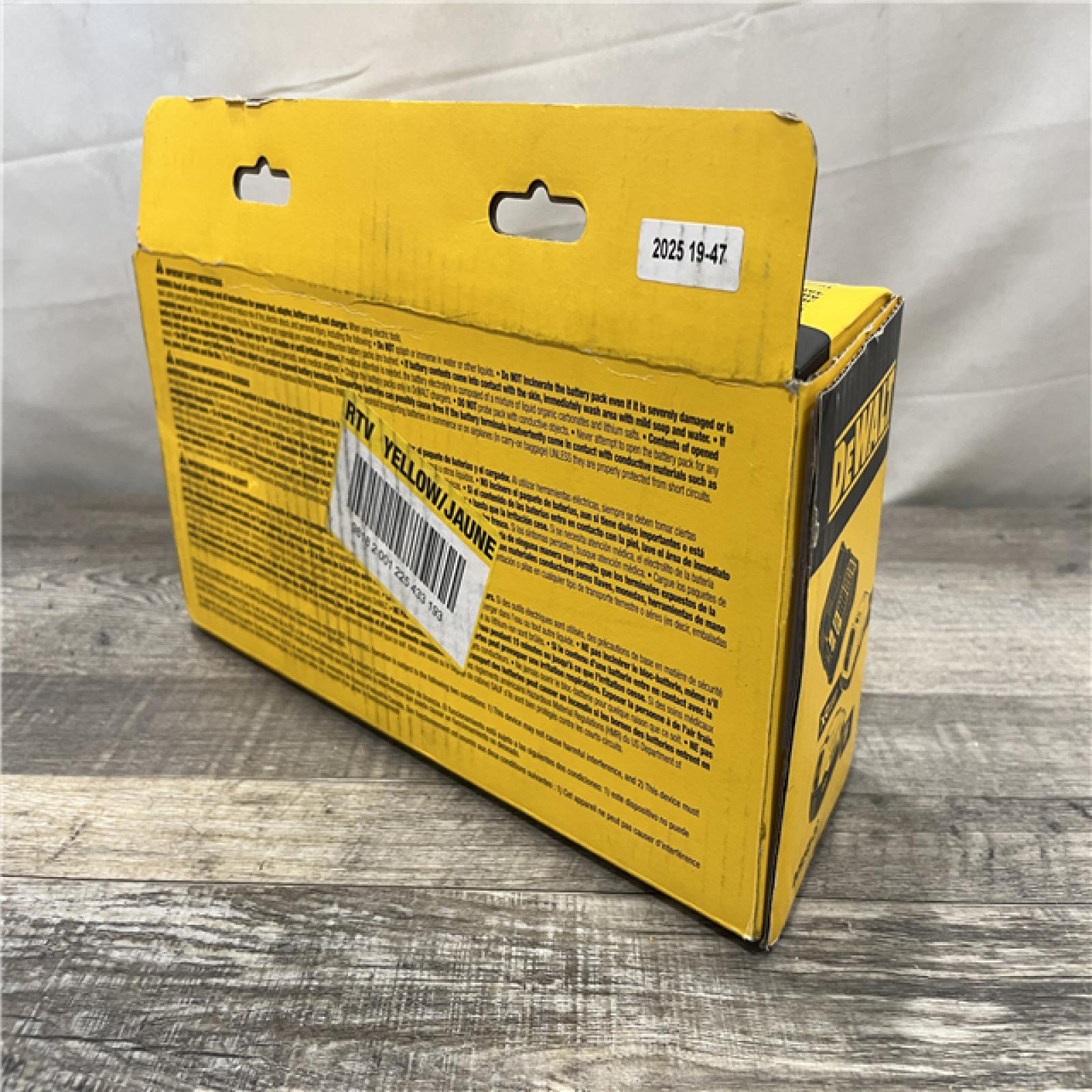 NEW - DEWALT 20V MAX Lithium-Ion Starter Kit with 4.0 Ah and 5.0 Ah Batteries and Charger