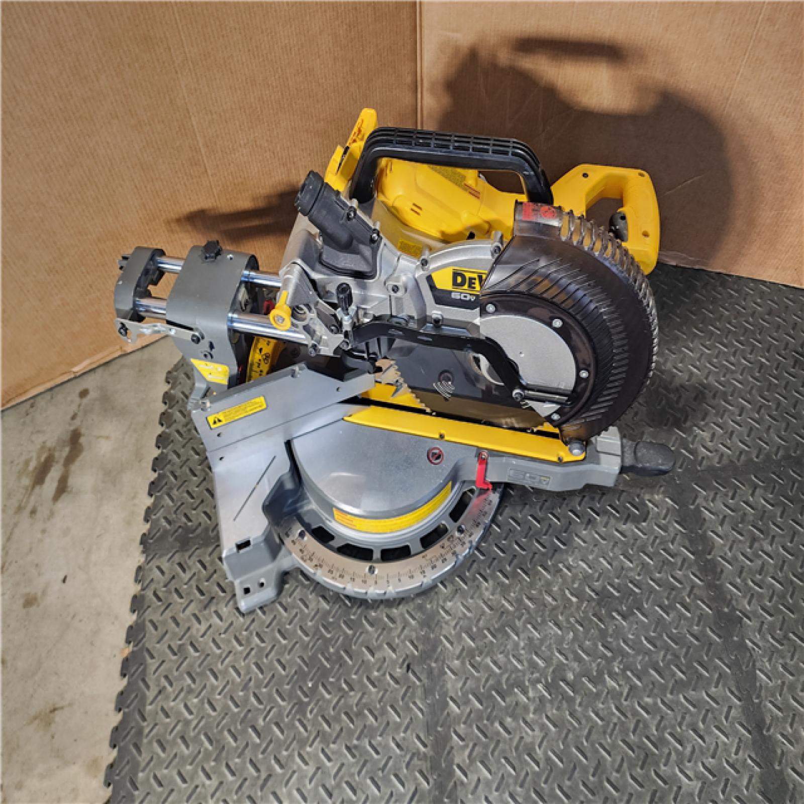 HOUSTON LOCATION - AS-IS DEWALT 60V Lithium-Ion 12 in. Cordless Sliding Miter Saw (Tool Only)