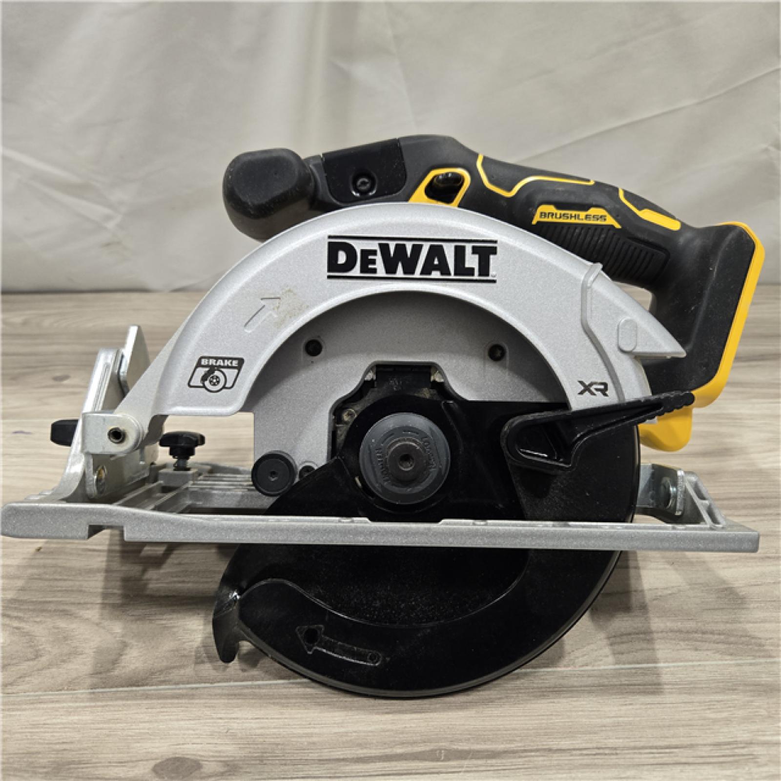 AS-IS DeWALT DCS565B 20V Max 6.5 Cordless Circular Saw (TOOL ONLY)