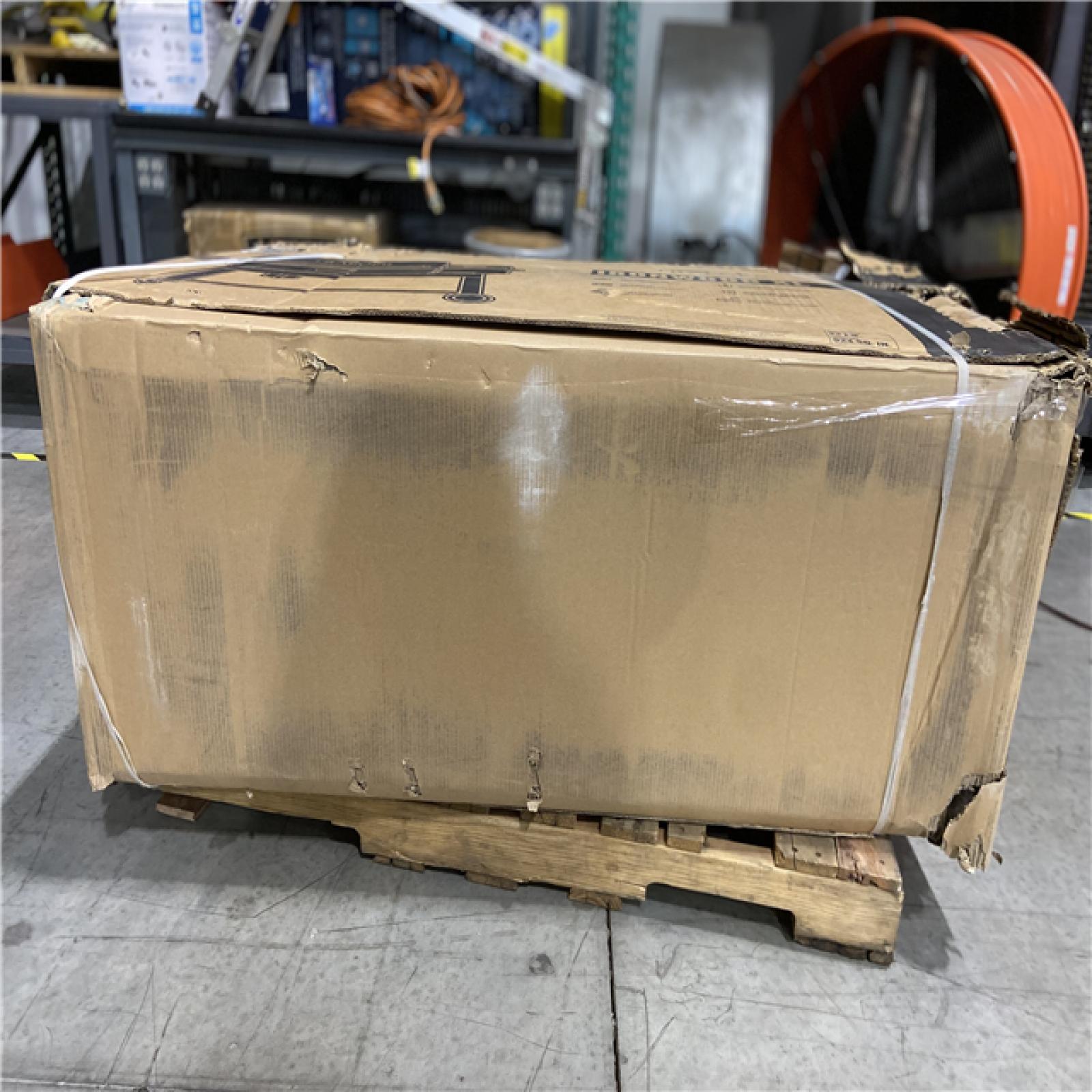 DALLAS LOCATION - Traeger Ironwood XL Wi-Fi Pellet Grill and Smoker in Black