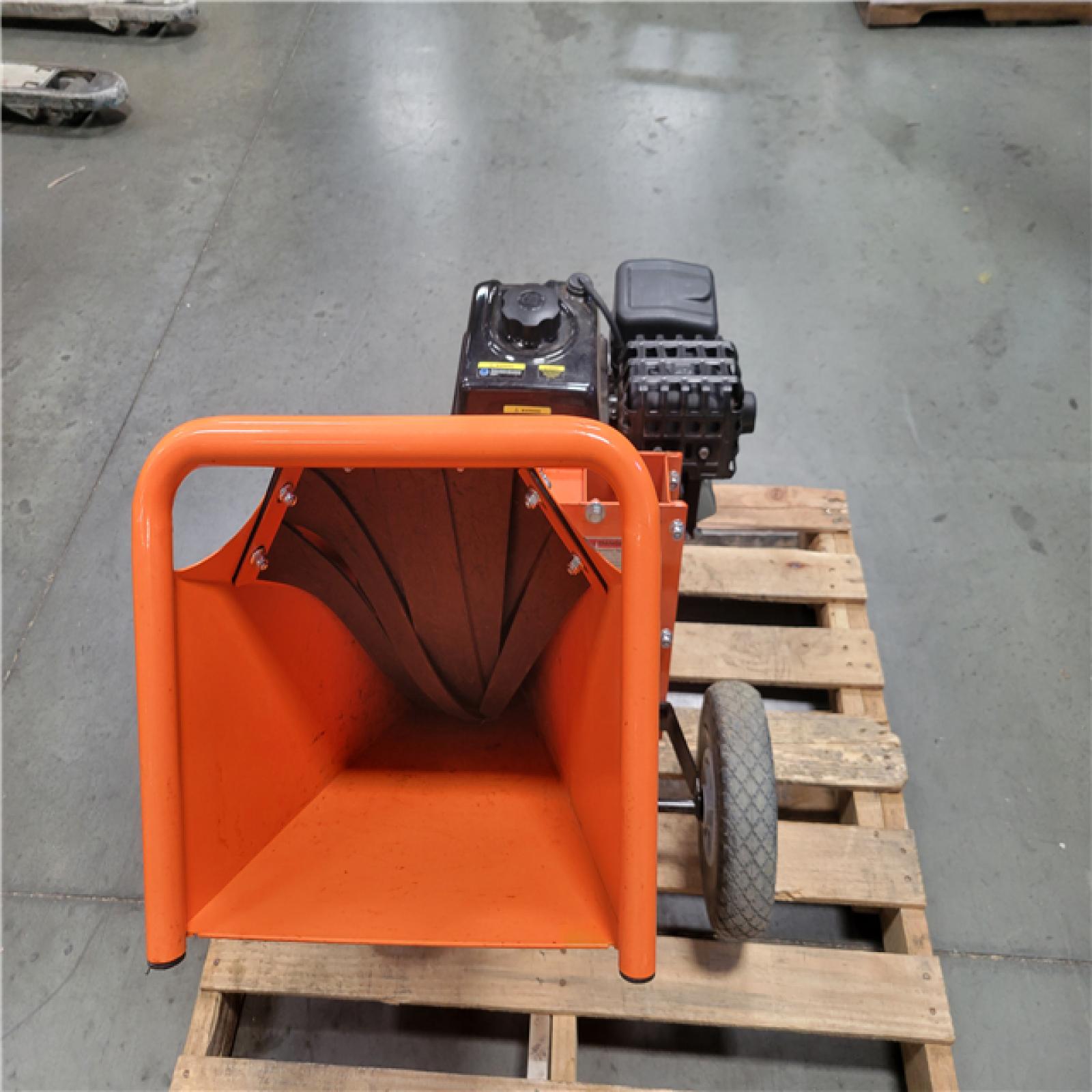 CALIFORNIA AS-IS SUPER HANDY 7HP 3 WOOD CHIPPER