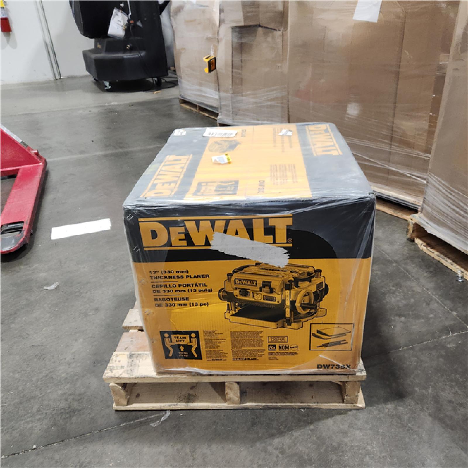 NEW- 15 Amp Corded 13 in. Heavy-Duty 2-Speed Bench Planer