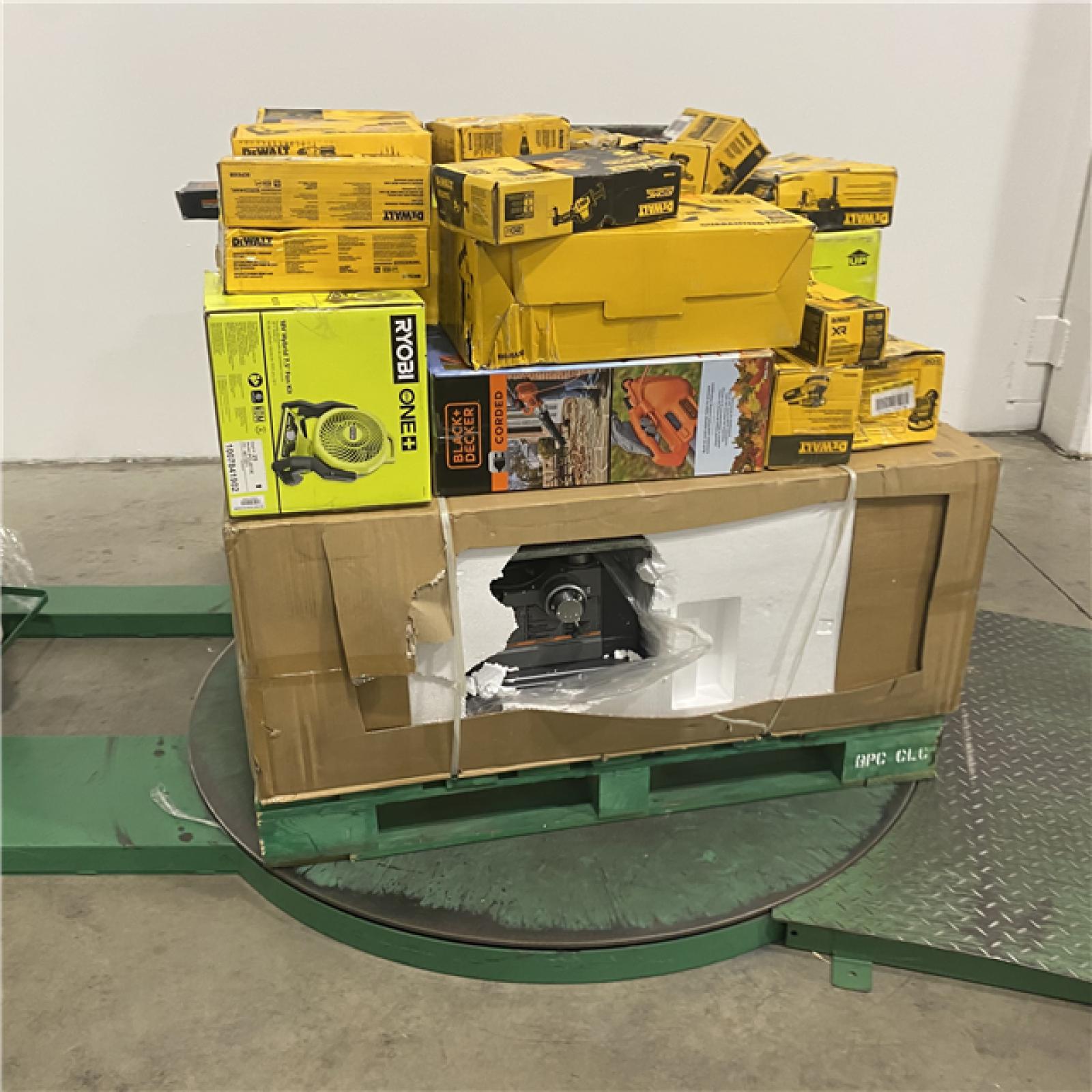 Dallas Location - As-Is Tool Pallet