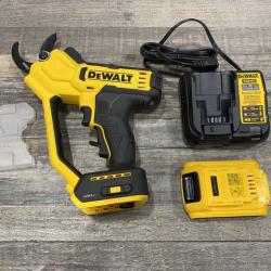AS-IS DEWALT 20V MAX Cordless Battery Powered Pruner Kit