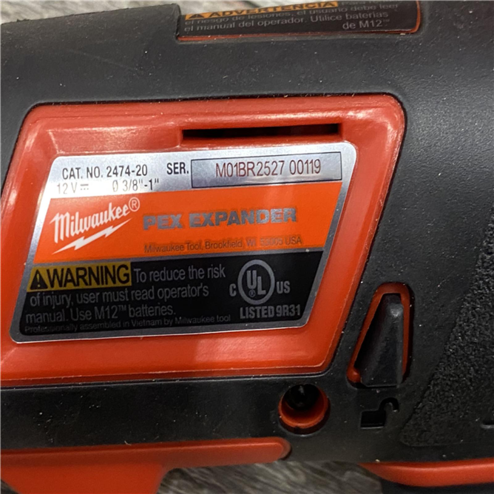 AS-IS Milwaukee 12V Lithium-Ion Cordless PEX Expansion Tool Kit