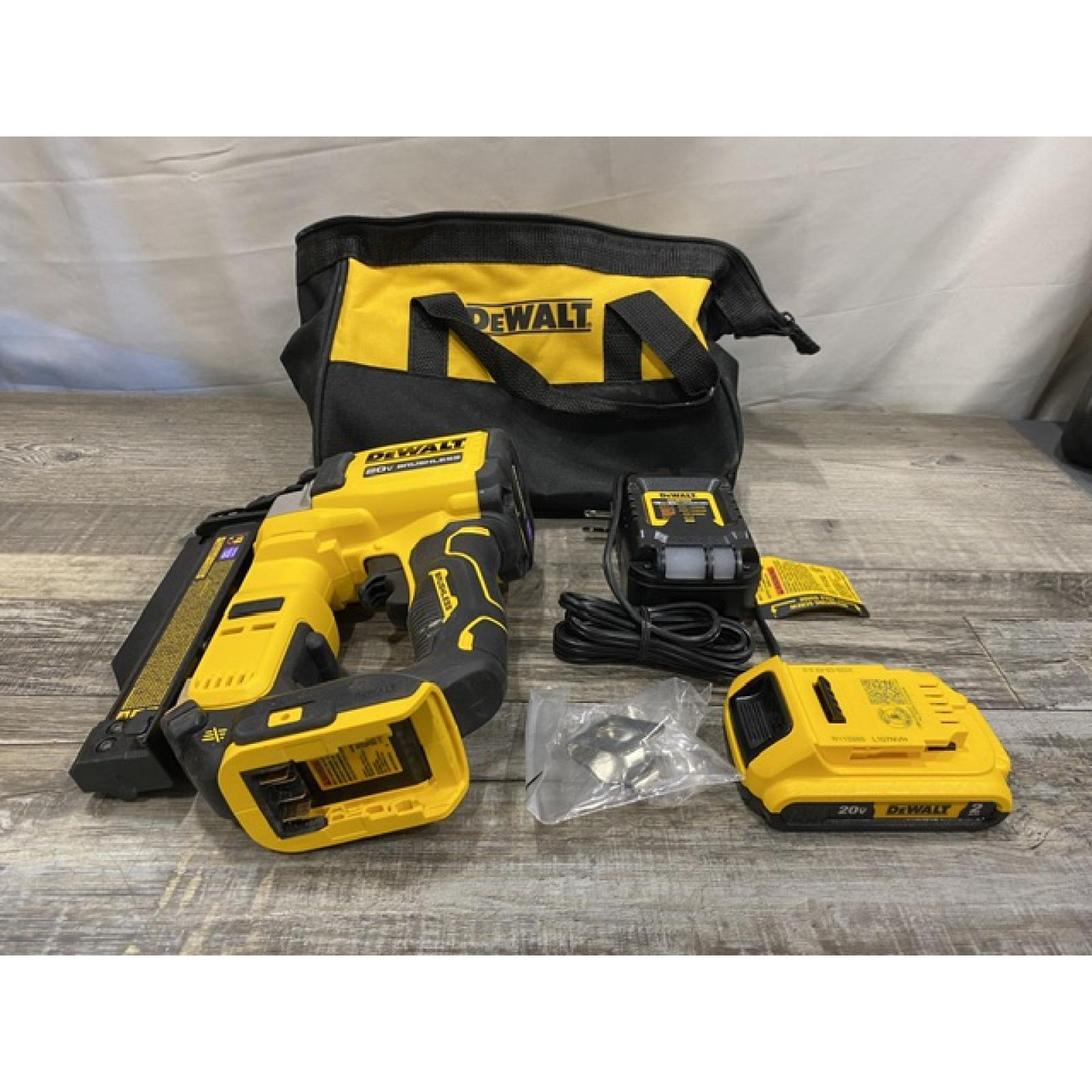 AS-IS DEWALT ATOMIC 20V MAX Lithium Ion Cordless 23 Gauge Pin Nailer Kit