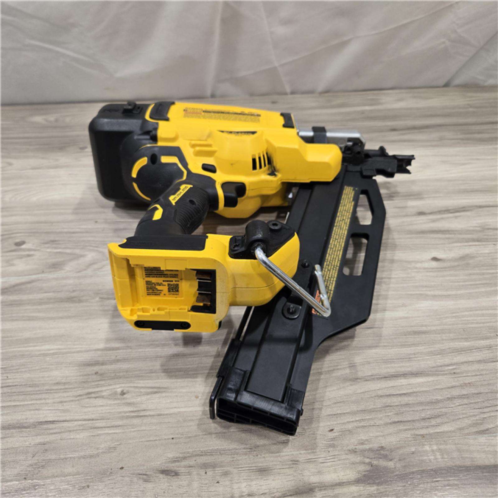 AS-IS DEWALT 20-Volt 21° Cordless Framing Nailer (Tool-Only)