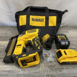 AS-IS DEWALT ATOMIC 20V MAX Lithium Ion Cordless 23 Gauge Pin Nailer Kit