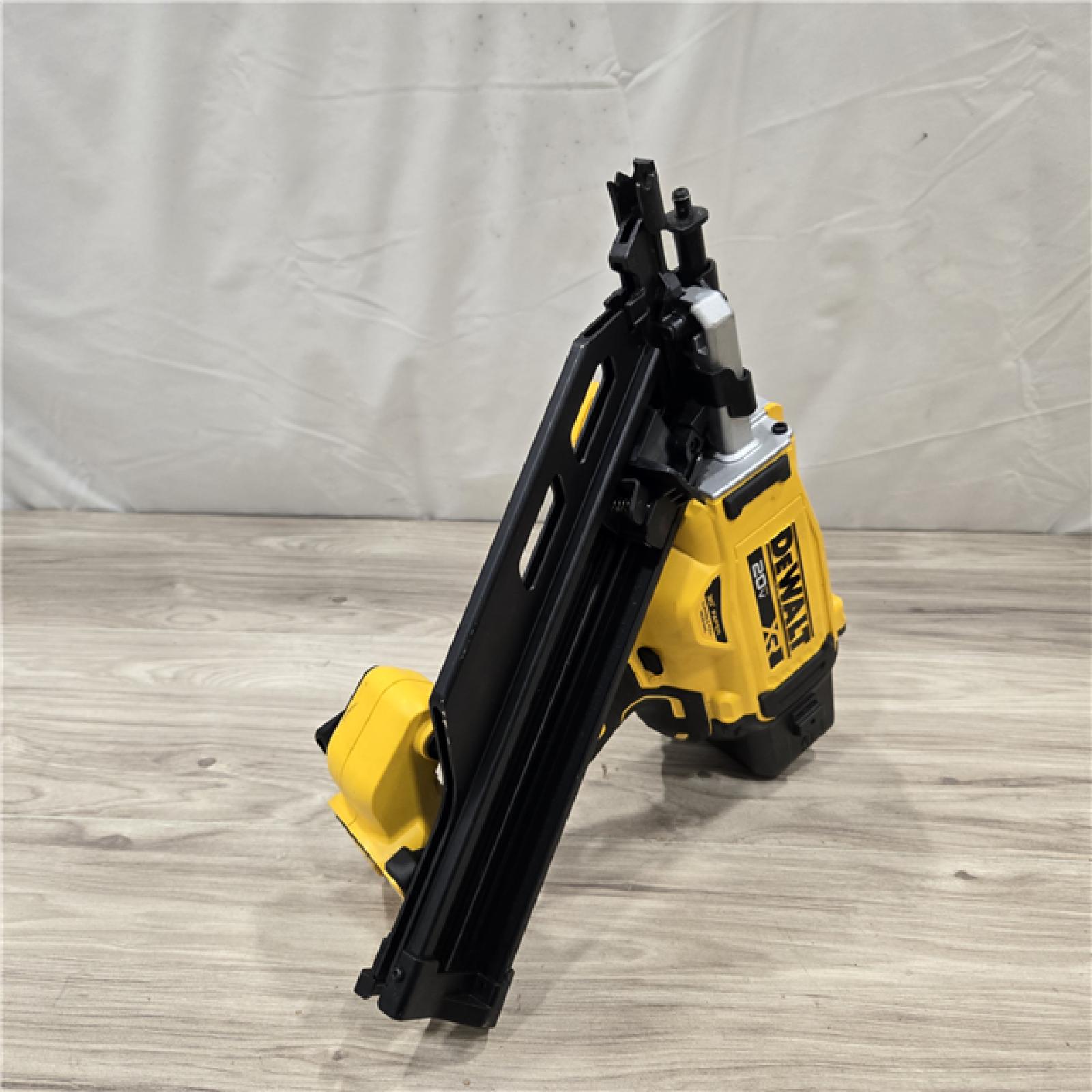 AS-IS DEWALT 20V 30 Degree Cordless Framing Nailer (Tool-Only)
