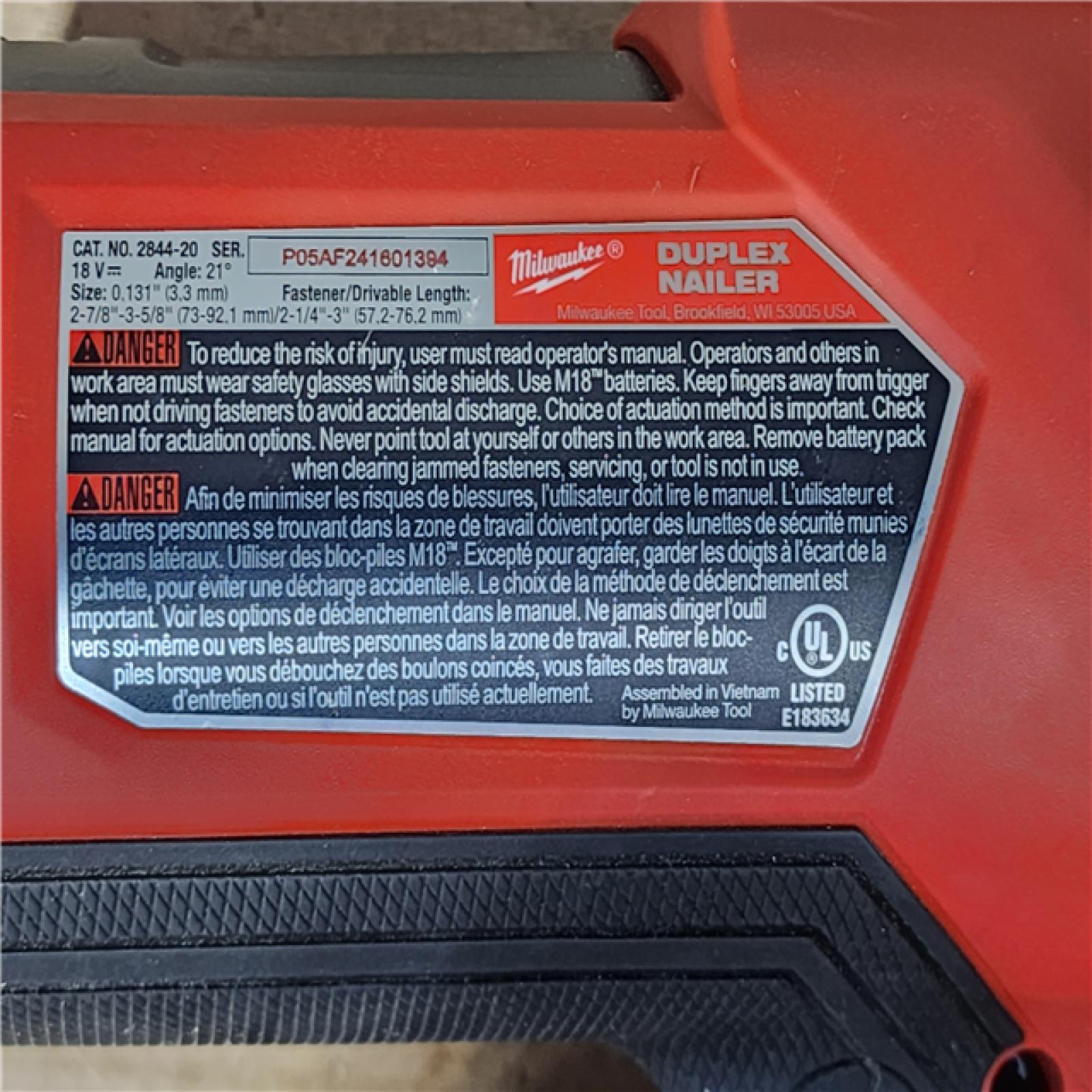 HOUSTON LOCATION - AS-IS Milwaukee FUEL 18-Volt Brushless Lithium-Ion Cordless 21-Degree Duplex Nailer (Tool Only)
