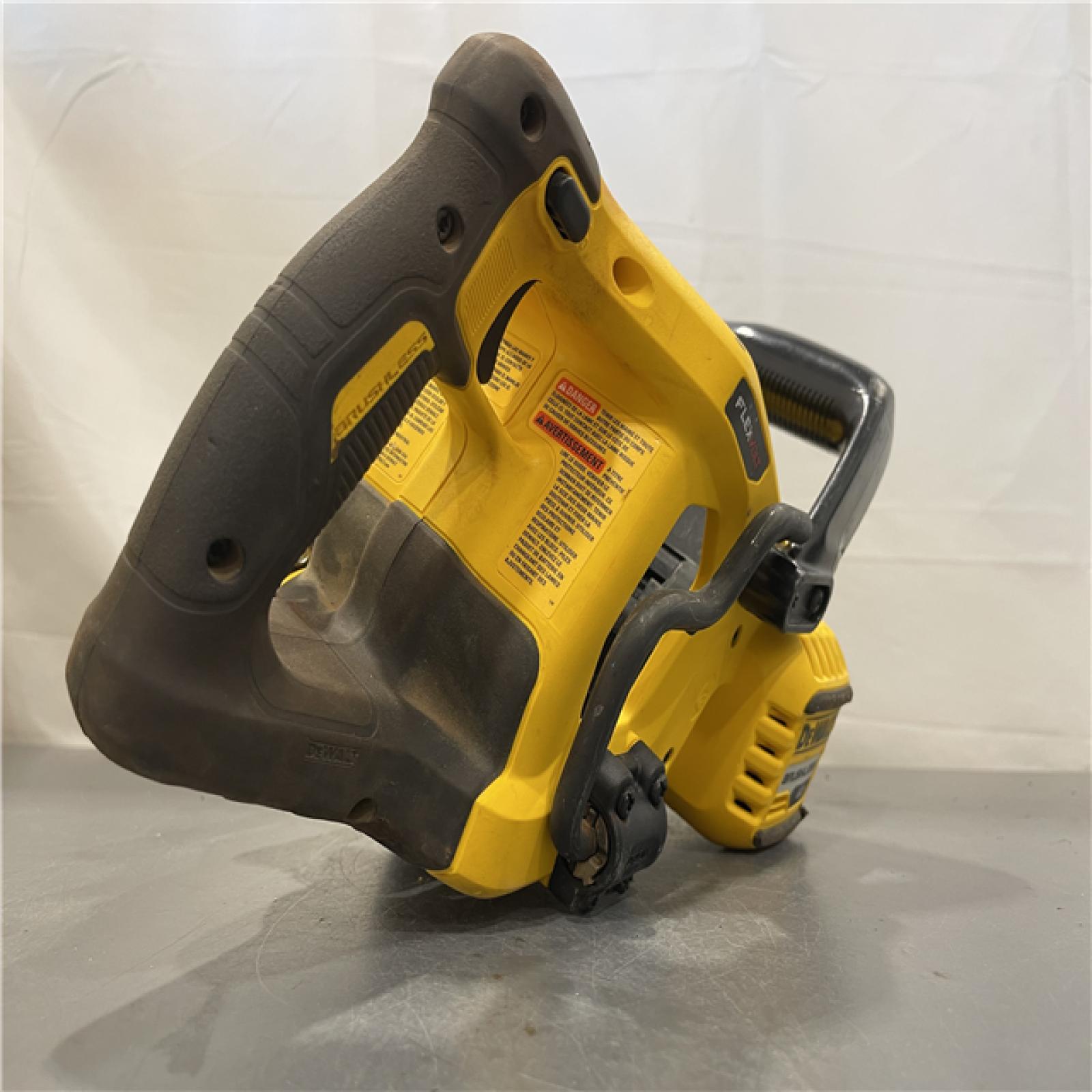 AS-IS - DEWALT FLEXVOLT 60V MAX Cordless Brushless 7-1/4 in. Wormdrive Style Circular Saw (Tool Only)
