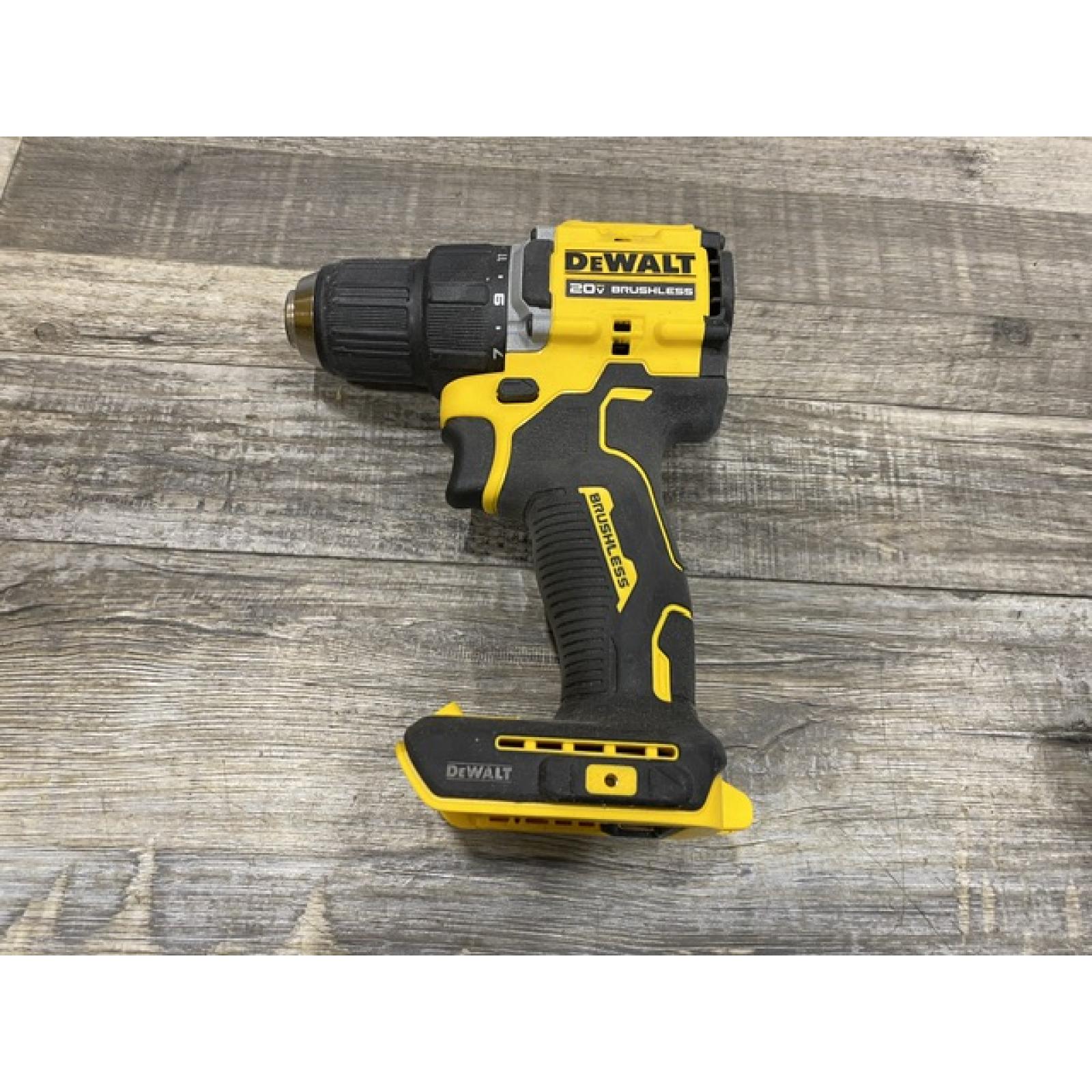 AS-IS DEWALT 20V MAX Cordless 1/2 in. Drill/Driver Kit
