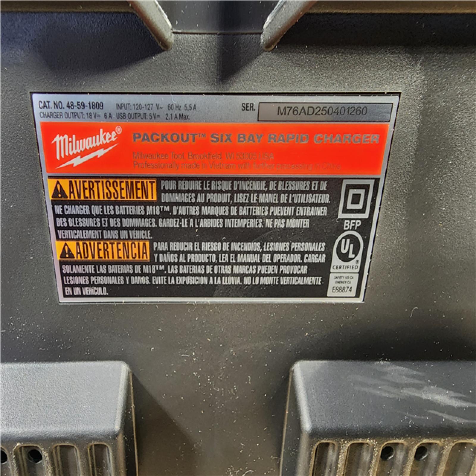 HOUSTON LOCATION - AS-IS (APPEARS LIKE NEW) Milwaukee M18 Packout Six Bay Rapid Charger