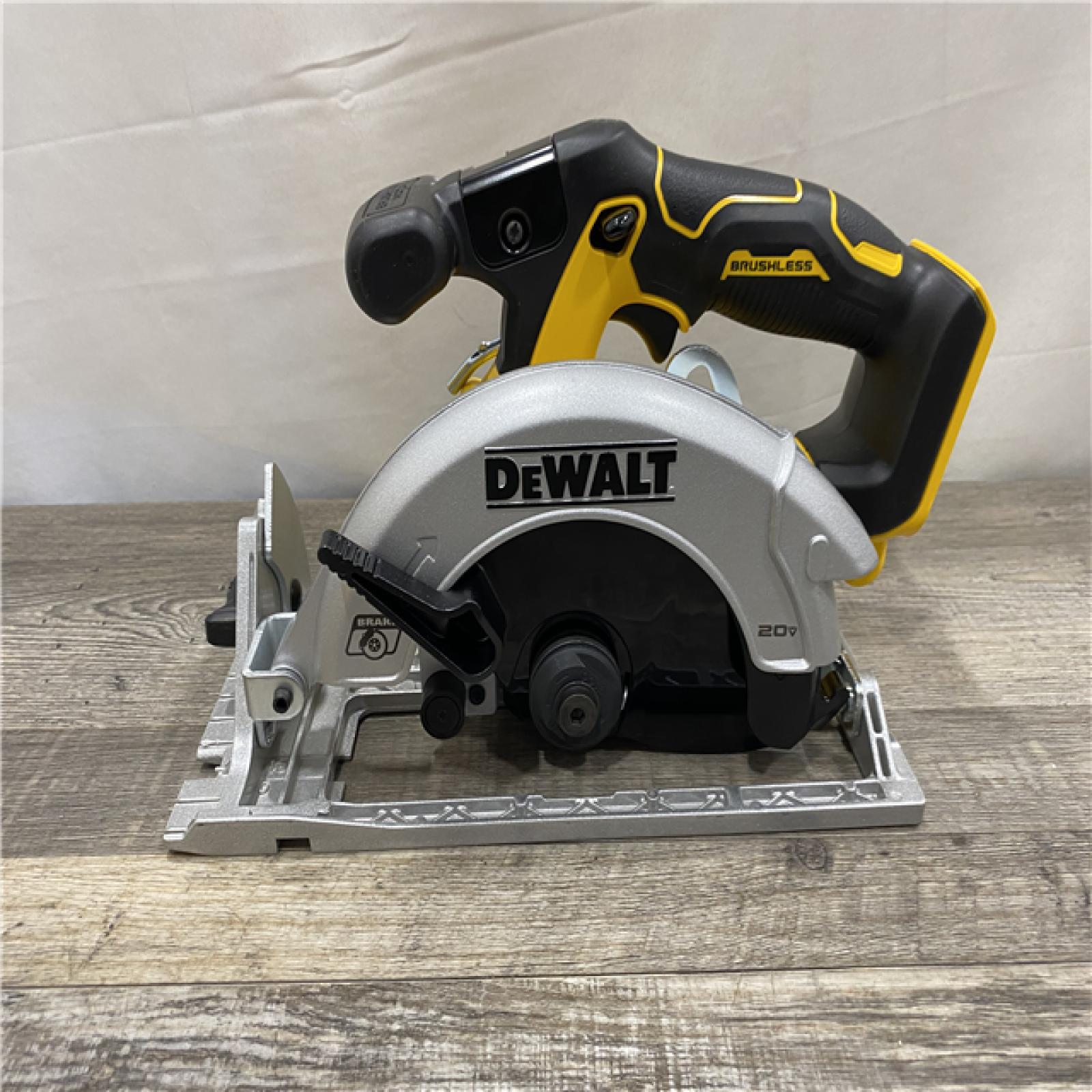 AS-IS DEWALT 20V MAX Cordless Brushless 6-1/2 in. Sidewinder Style Circular Saw (Tool Only)