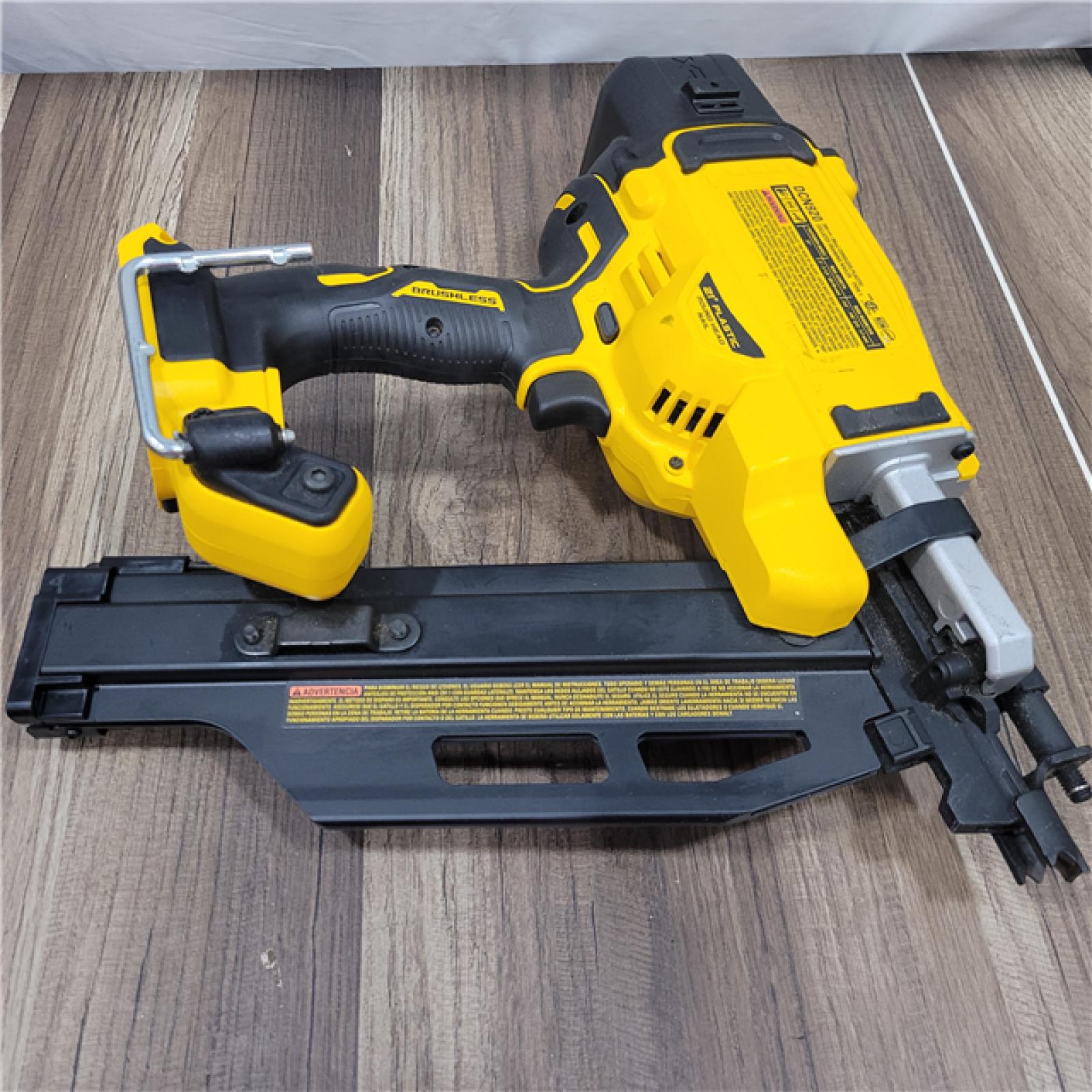 AS-IS DEWALT 20-Volt 21° Cordless Framing Nailer (Tool-Only)