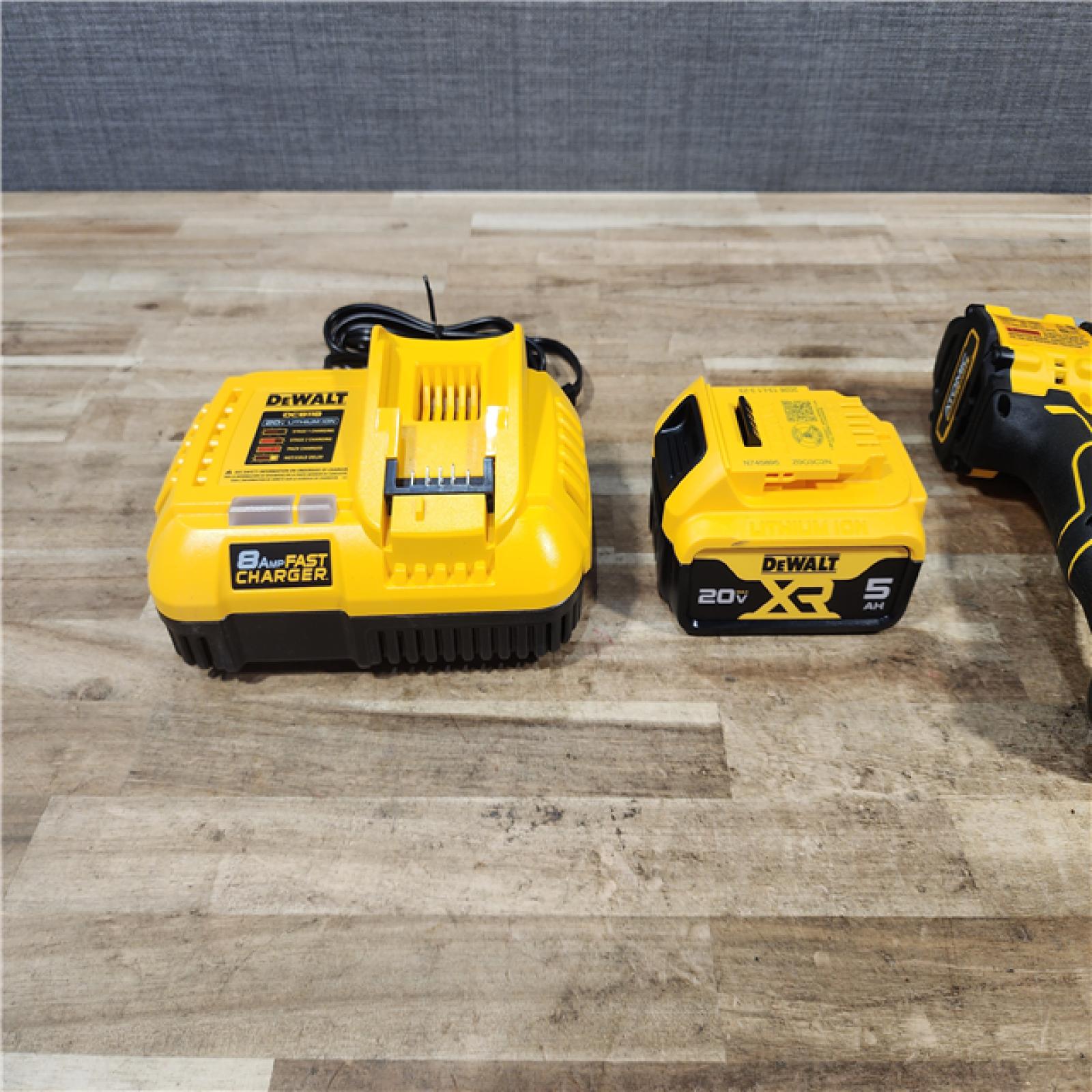HOUSTON LOCATION - AS - IS DEWALT Atomic 20V Lithium-Ion Cordless Compact 1/2 in. Drill/Driver Kit