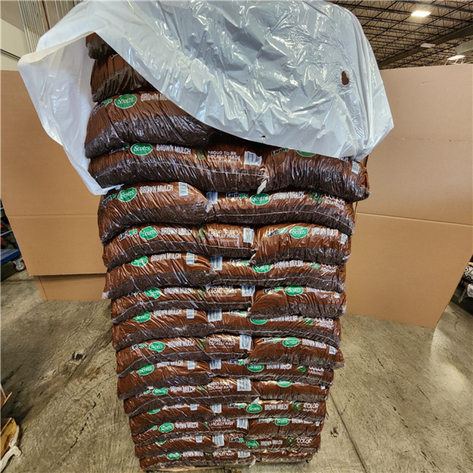 Phoenix Location NEW Earthgro 1.5 cu. ft. Brown Wood Shredded Bagged Mulch Pallet (96-Bags)