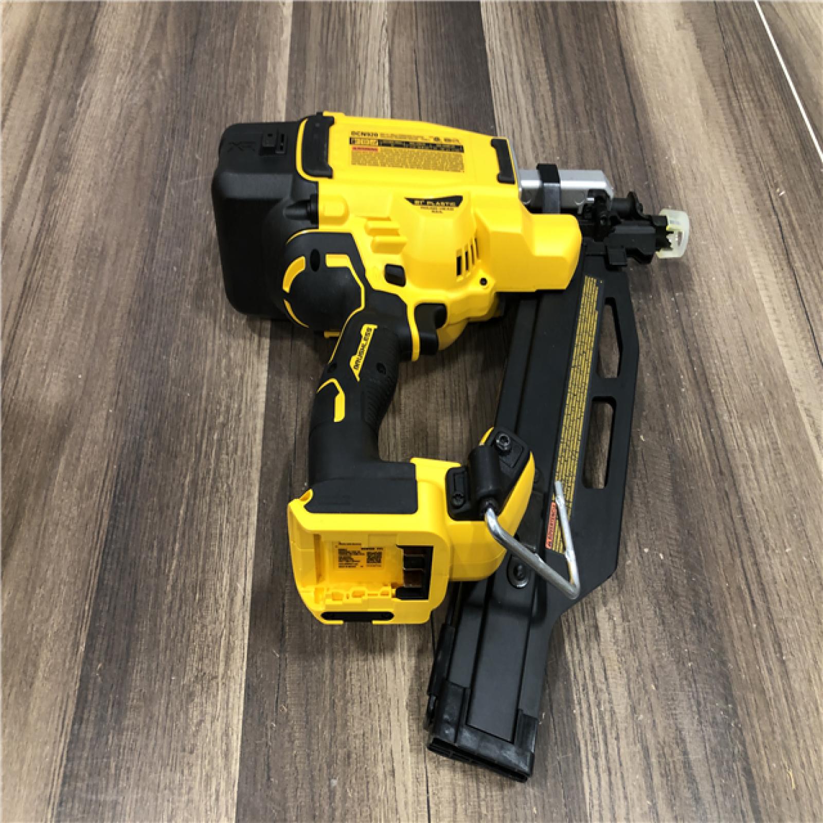 AS-IS DEWALT 20-Volt 21° Cordless Framing Nailer (Tool-Only)