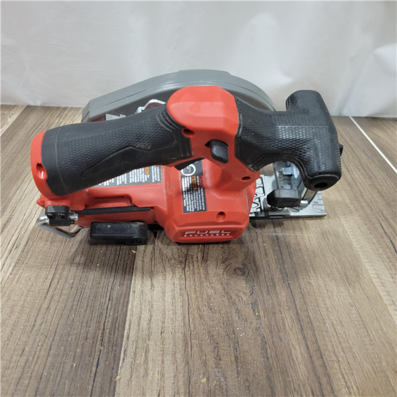 AS-IS Milwaukee  M12 FUEL 12V Lithium-Ion Brushless 5-3/8 in. Cordless Circular Saw (Tool-Only)