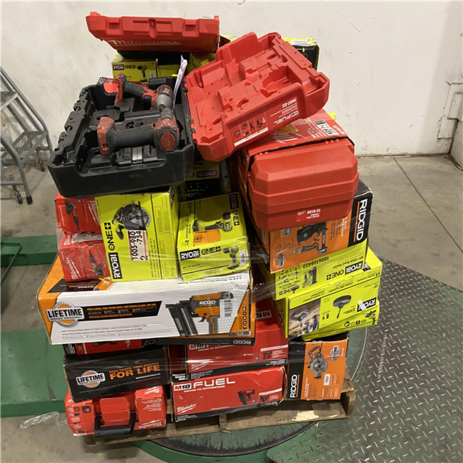 Dallas Location - As-Is Tool Pallet