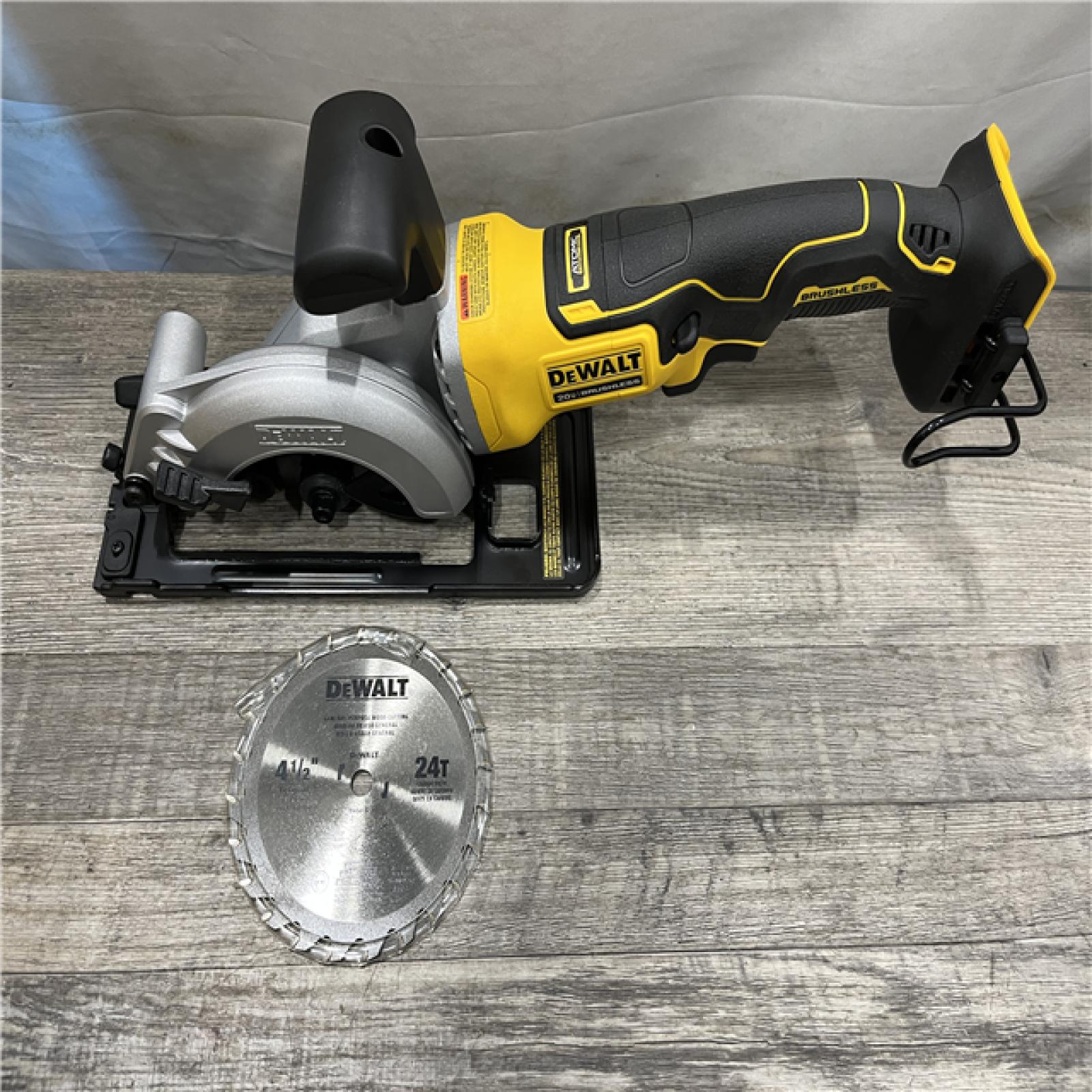 AS-IS DEWALT ATOMIC 20V MAX Cordless Brushless 4-1/2 in. Circular Saw (Tool Only)