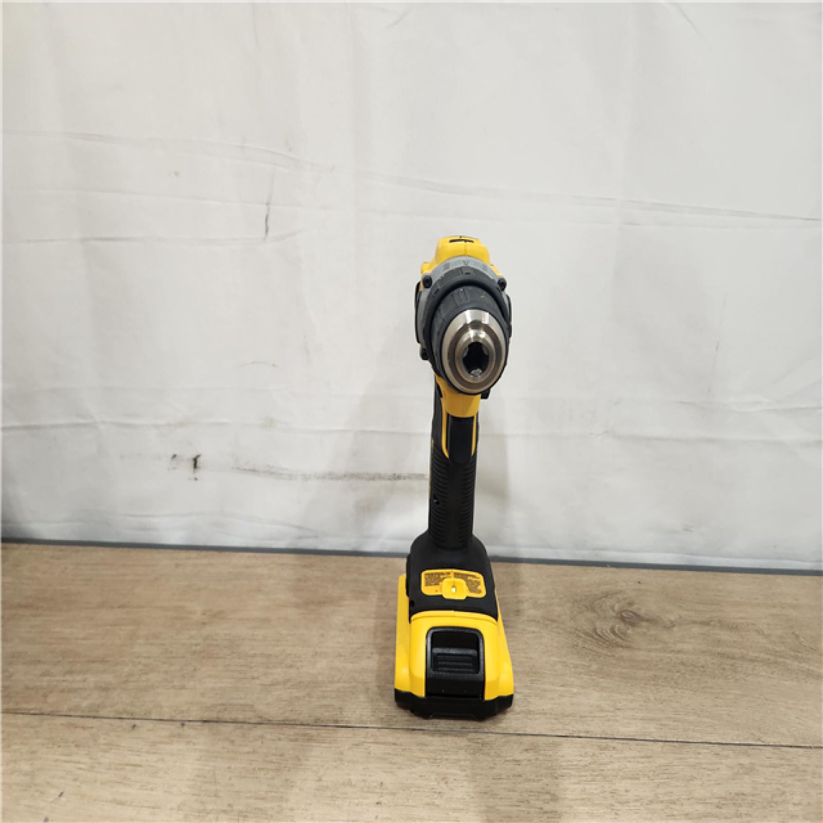 AS-IS- DEWALT DCD794D1 20V  Cordless.5 in Drill Driver  2 Ah