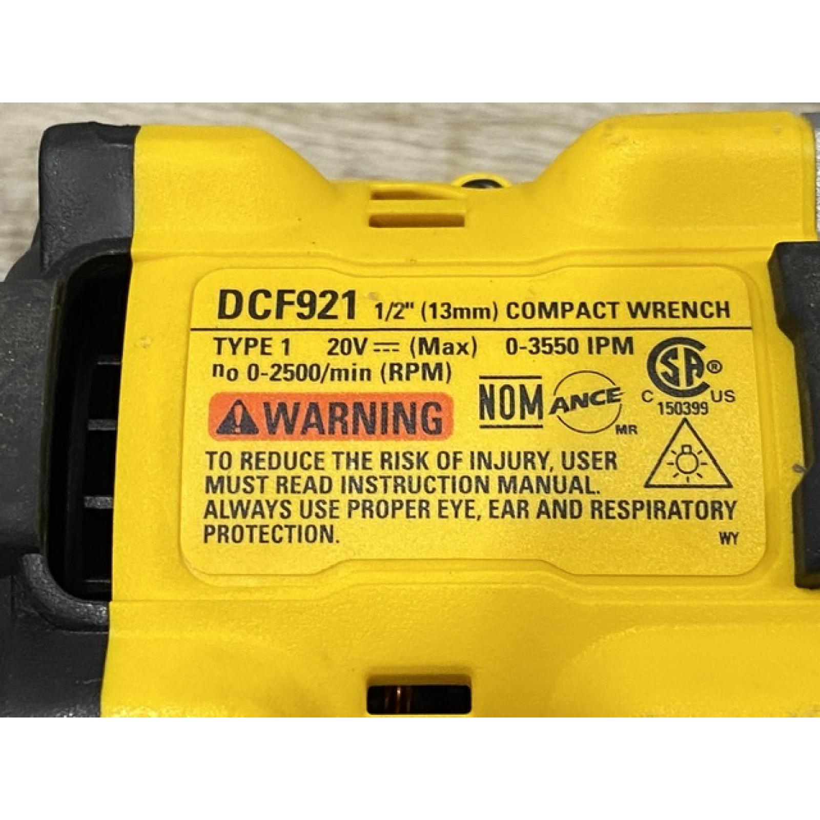 AS-IS DEWALT ATOMIC 20V MAX Lithium-Ion Cordless Brushless 1/2 in. Impact Wrench Kit