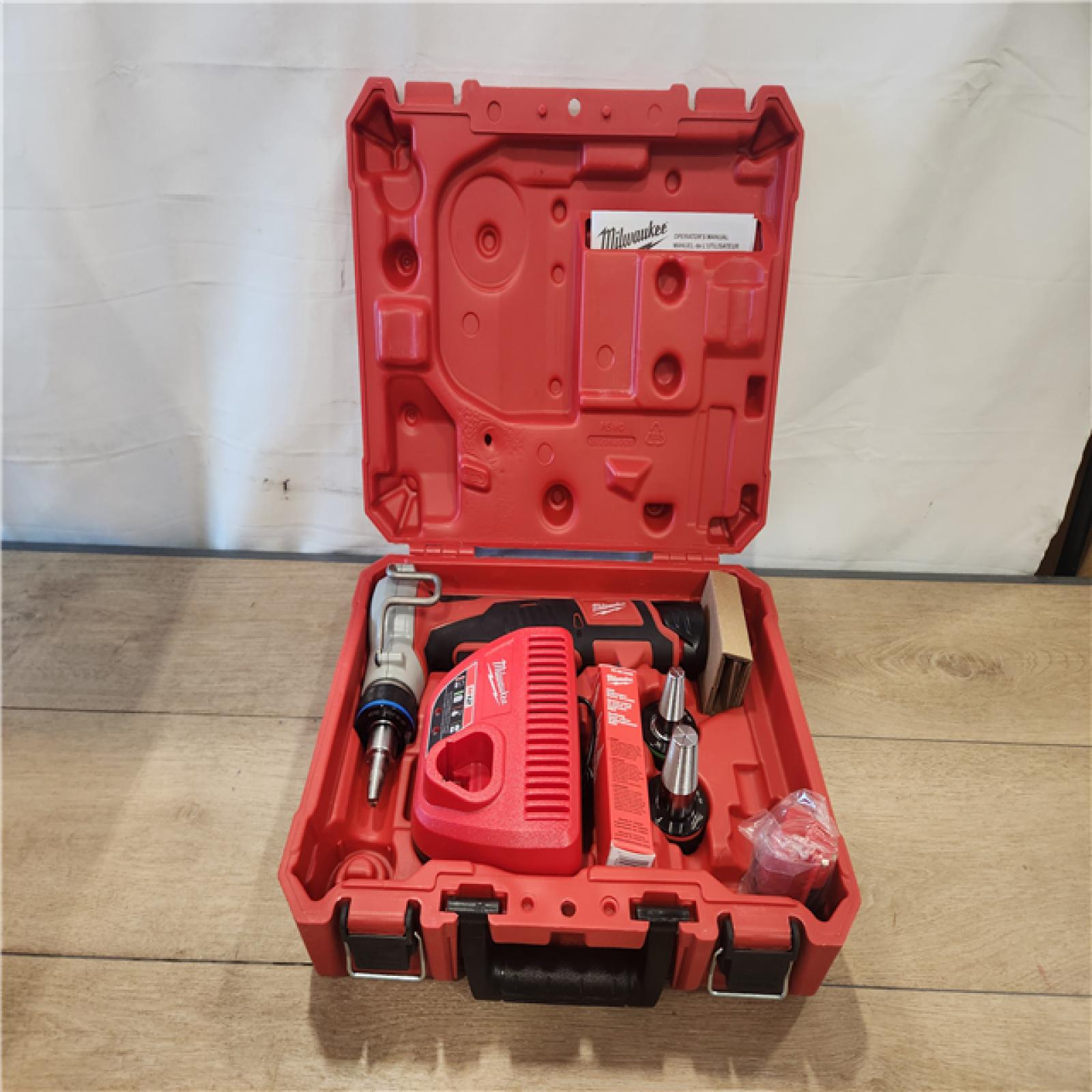 AS-IS- Milwaukee Cordless PEX Expansion Tool Kit