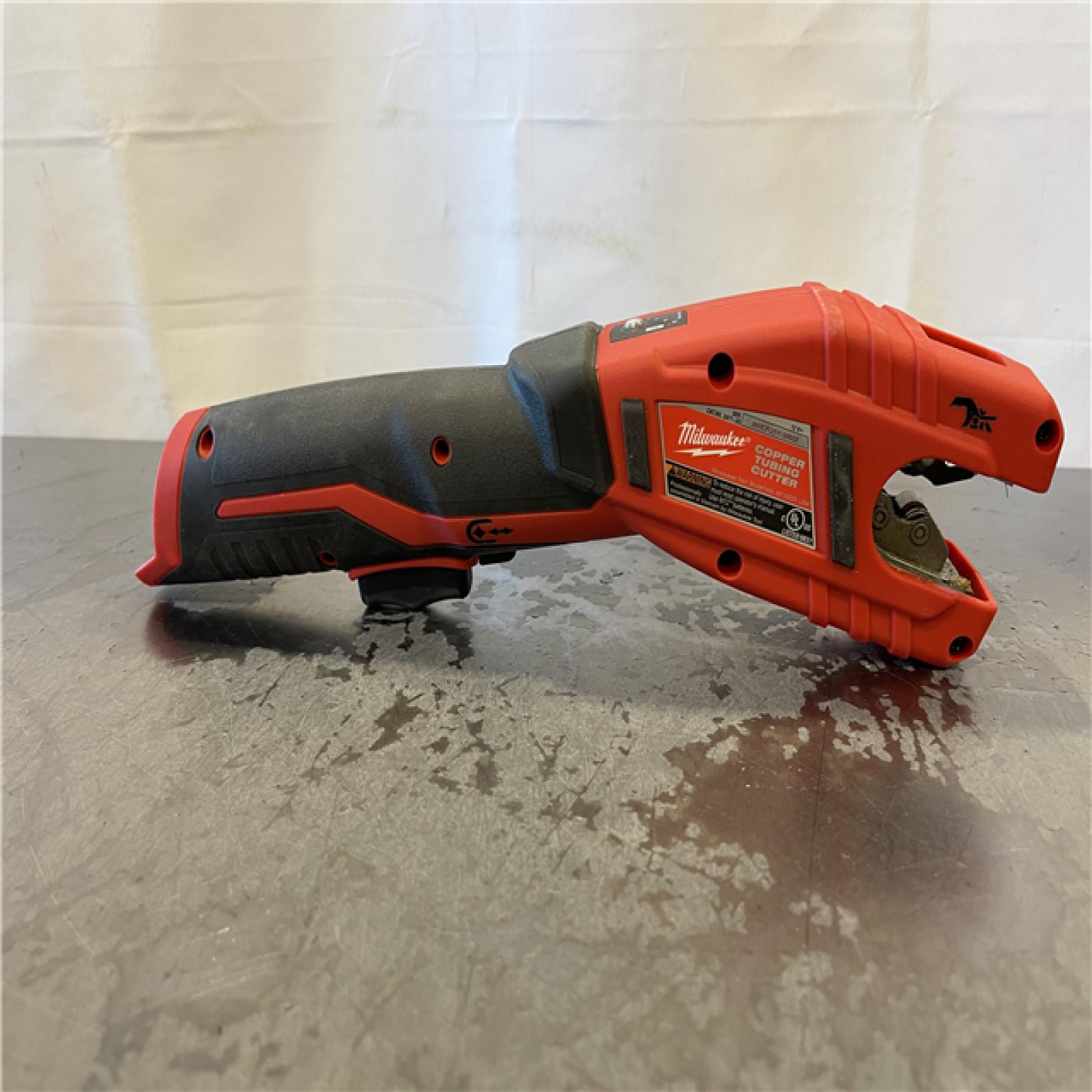 AS-IS - Milwaukee M12 12V Lithium-Ion Cordless Copper Tubing Cutter