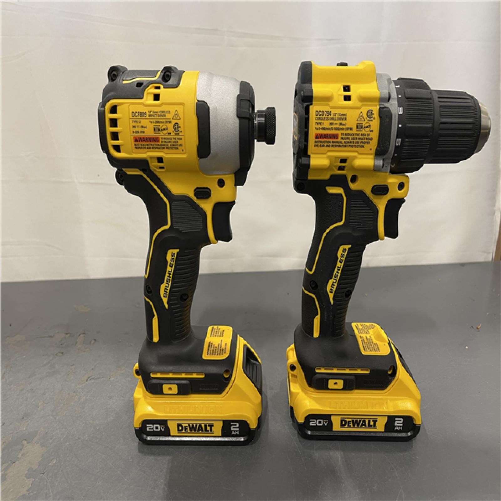 AS-IS - Dewalt ATOMIC 20-Volt MAX Lithium-Ion Cordless Combo Kit