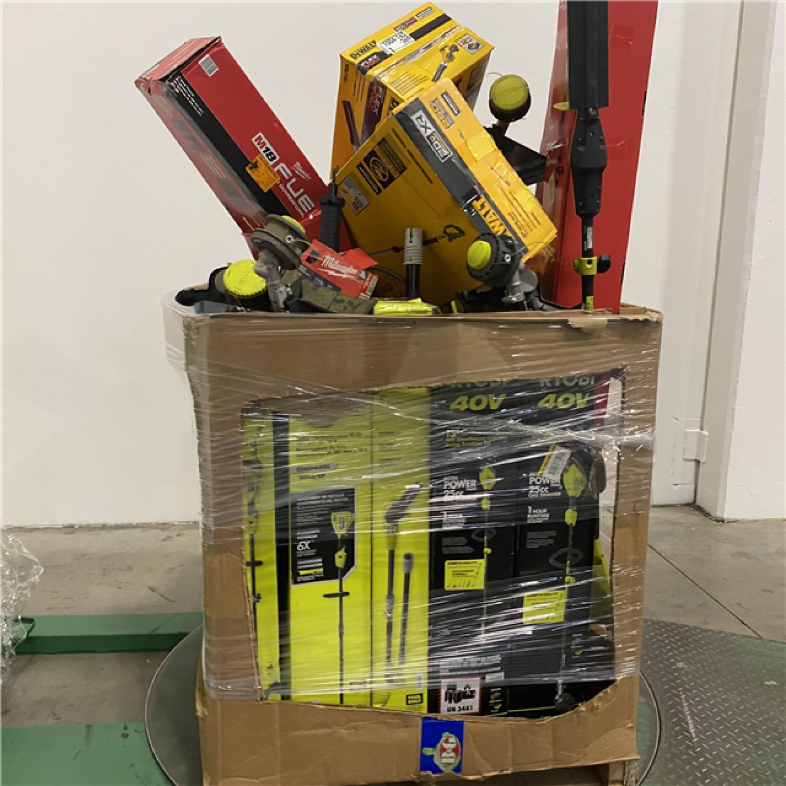 Dallas Location - As-Is Tool Pallet