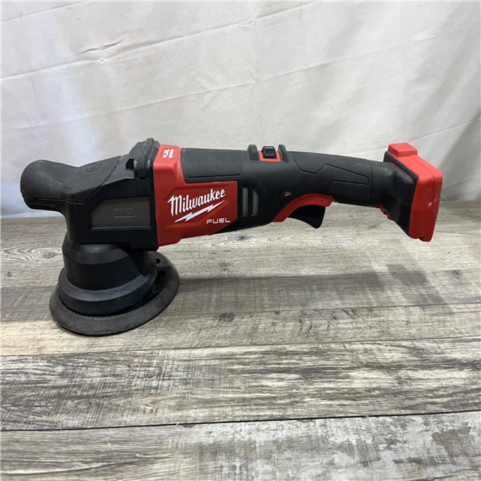 AS-IS Milwaukee FUEL18V Lithium-Ion Brushless Cordless 21MM DA Polisher (Tool-Only)