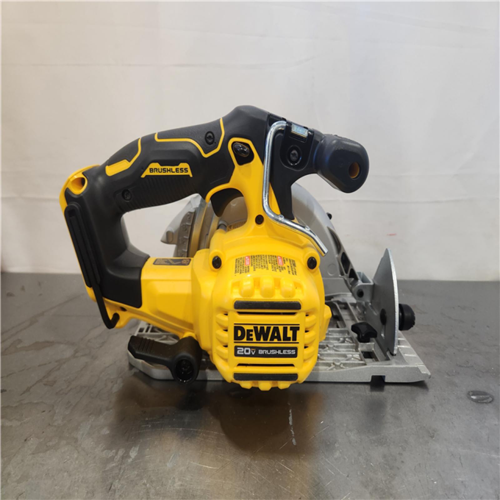 AS-IS- DeWALT DCS565B 20V Max Brushless 6.5   Cordless Circular Saw