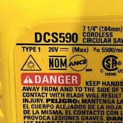 AS-IS DEWALT 20-Volt MAX 7-1/4 in. Cordless Circular Saw (Tool Only)