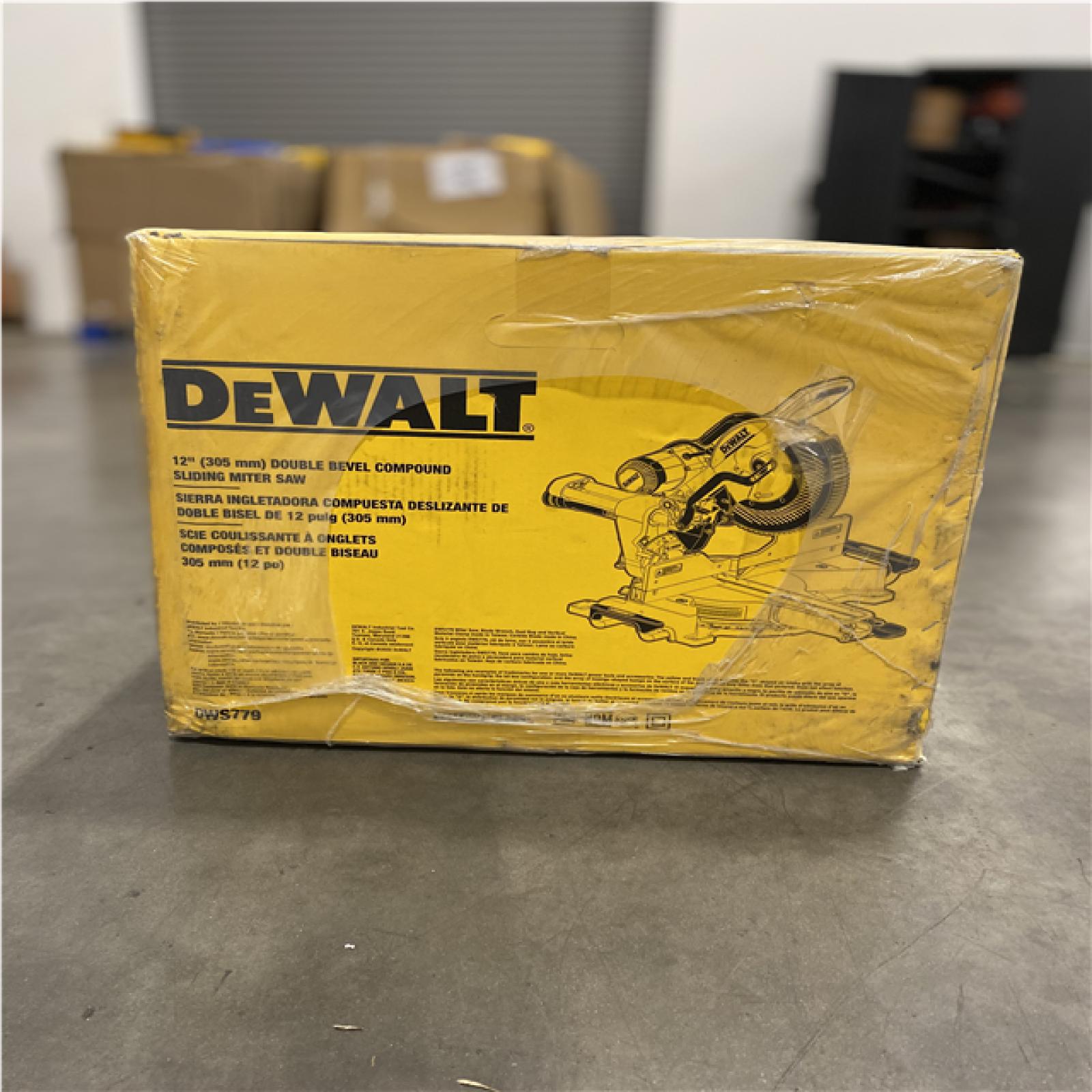 NEW- DeWalt 15 Amps 12 in. Corded Dual-Bevel Sliding Compound Miter Saw