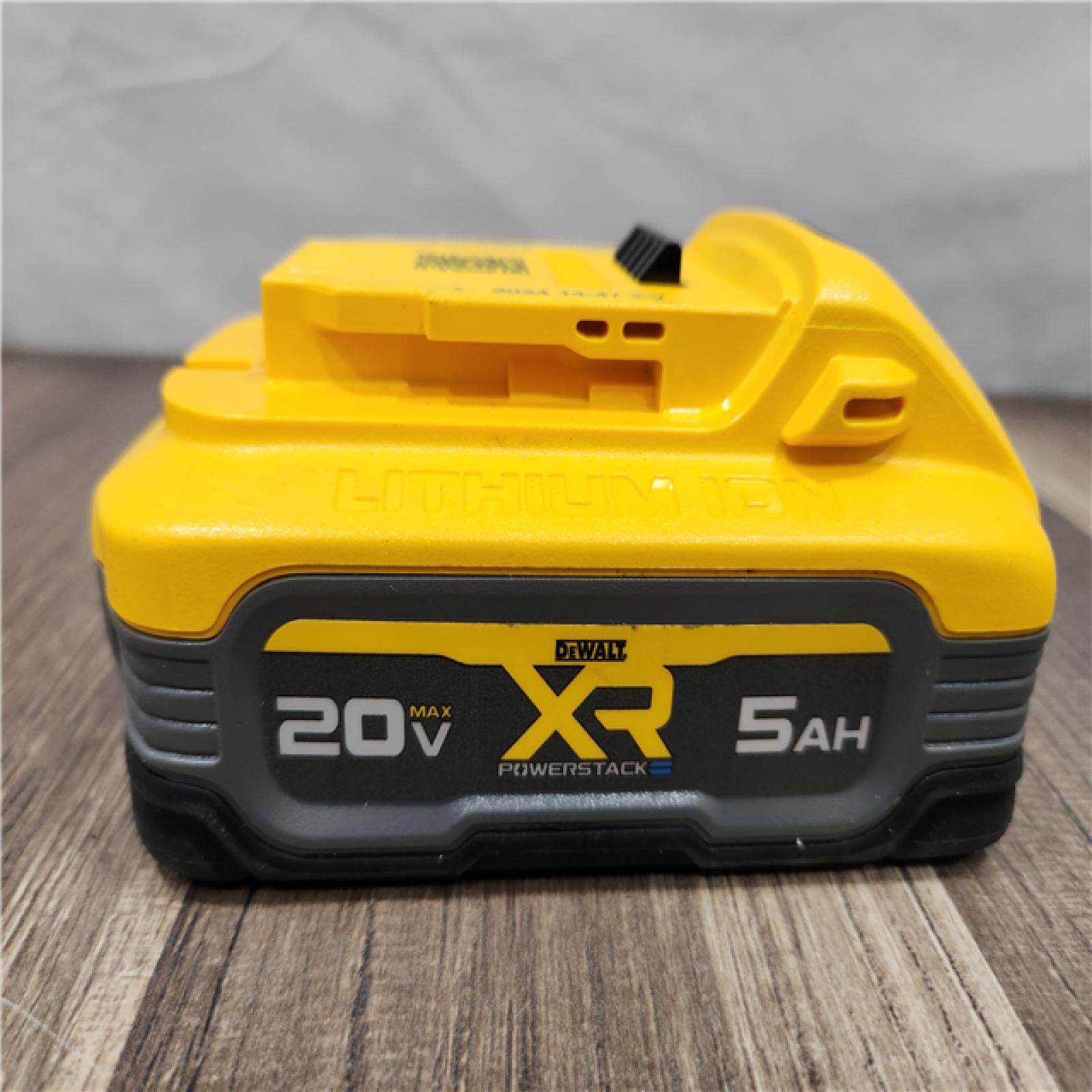 LIKE NEW! - DEWALT POWERSTACK 20V Lithium-Ion 5.0Ah Battery Pack