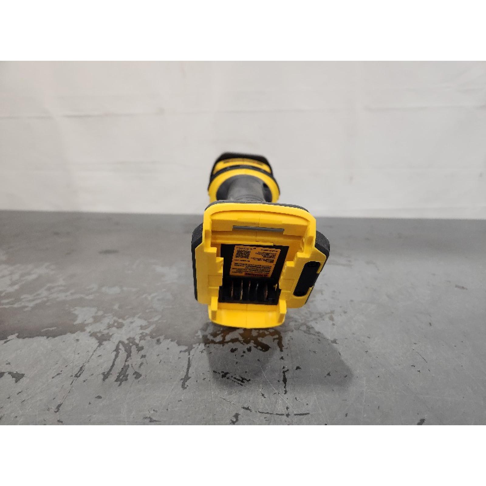 AS-IS- DeWalt 60V MAX Brushless Cordless 7 In. Angle Grinder (Tool Only)
