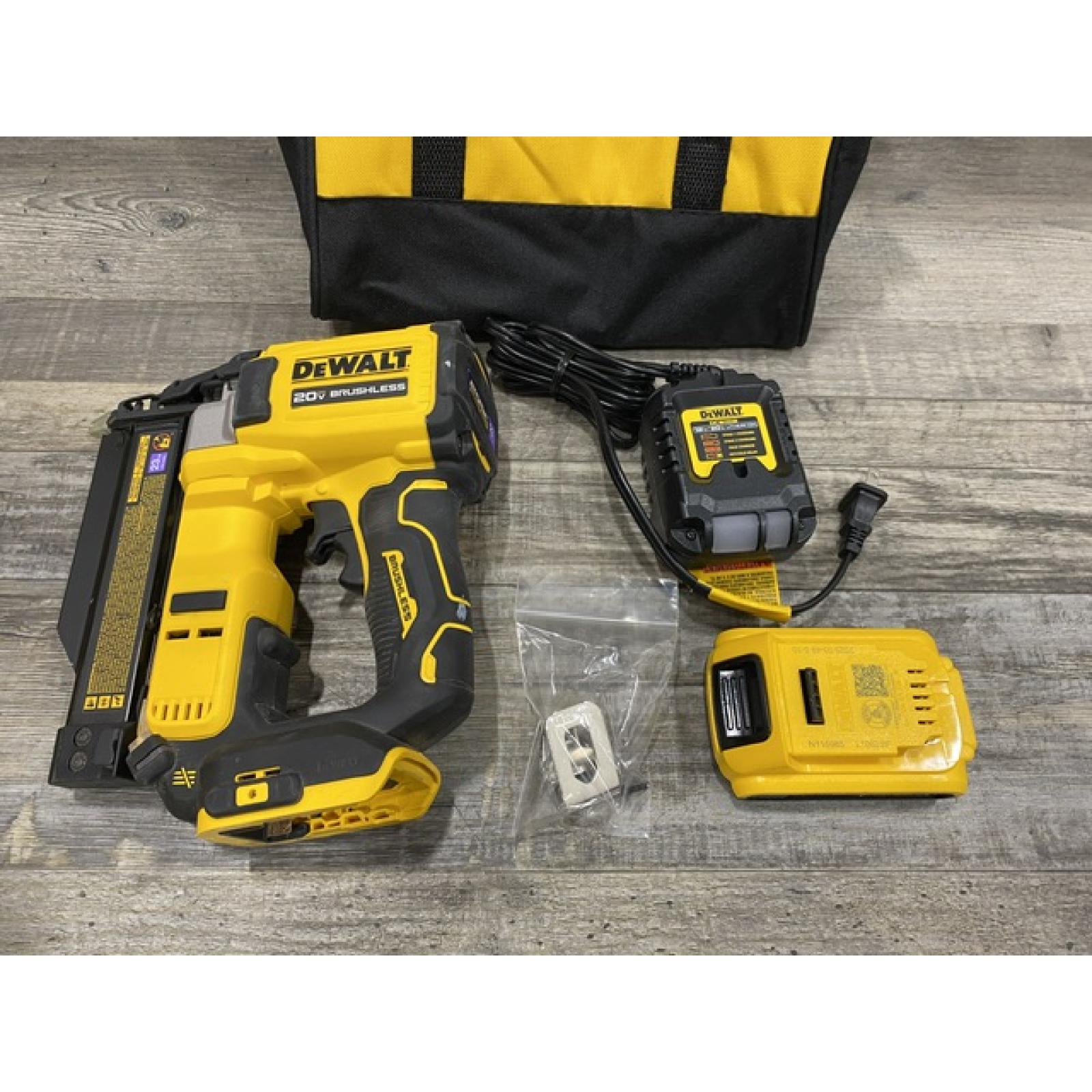AS-IS DEWALT ATOMIC 20V MAX Lithium Ion Cordless 23 Gauge Pin Nailer Kit