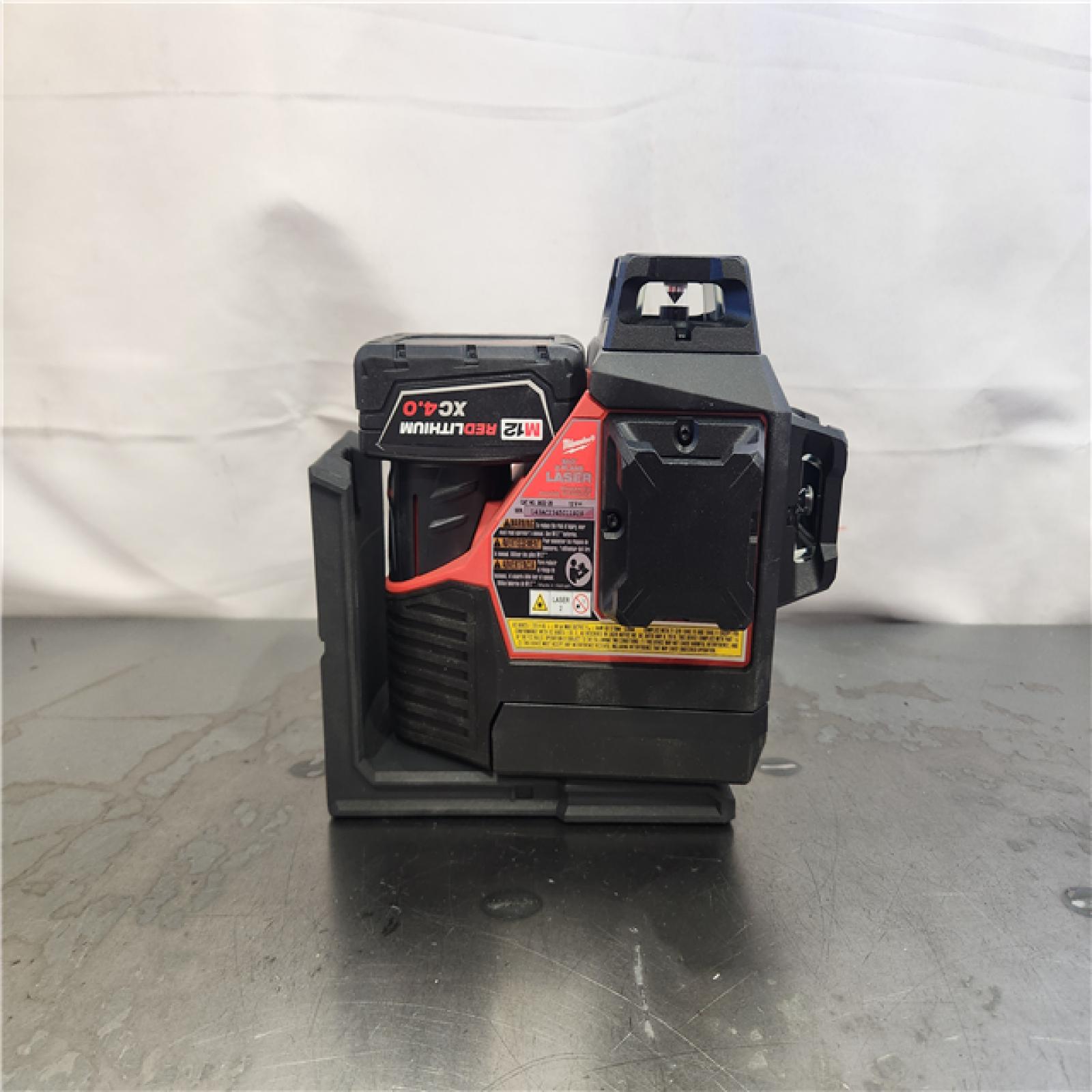 AS-IS- Milwaukee- M12 Green Beam Laser 360° 3-Plane Kit