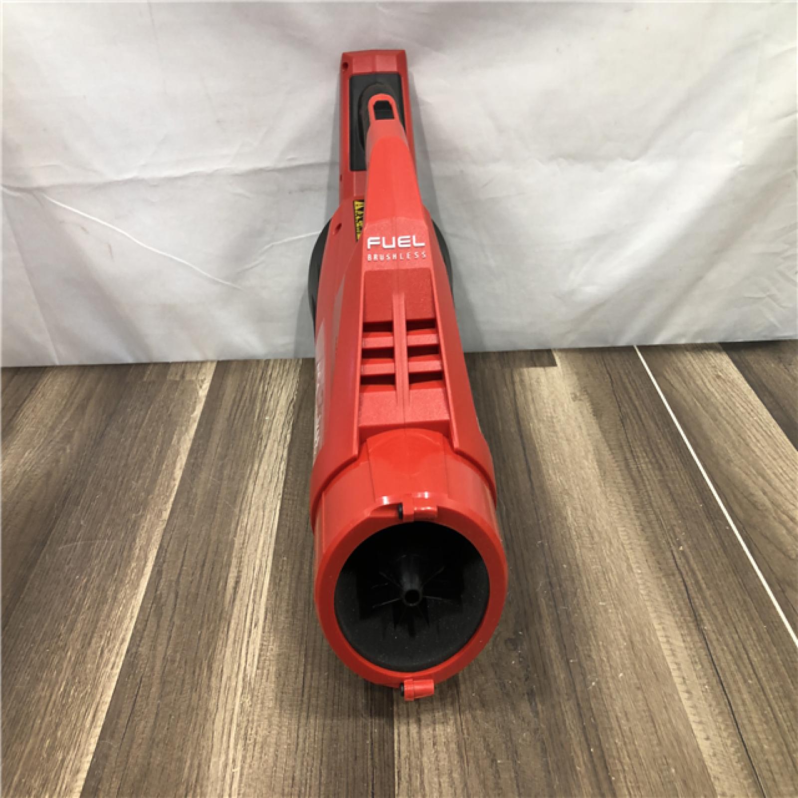 AS-IS Milwaukee FUEL 120 MPH 500 CFM 18V Brushless Cordless Battery Powered Leaf Blower Kit