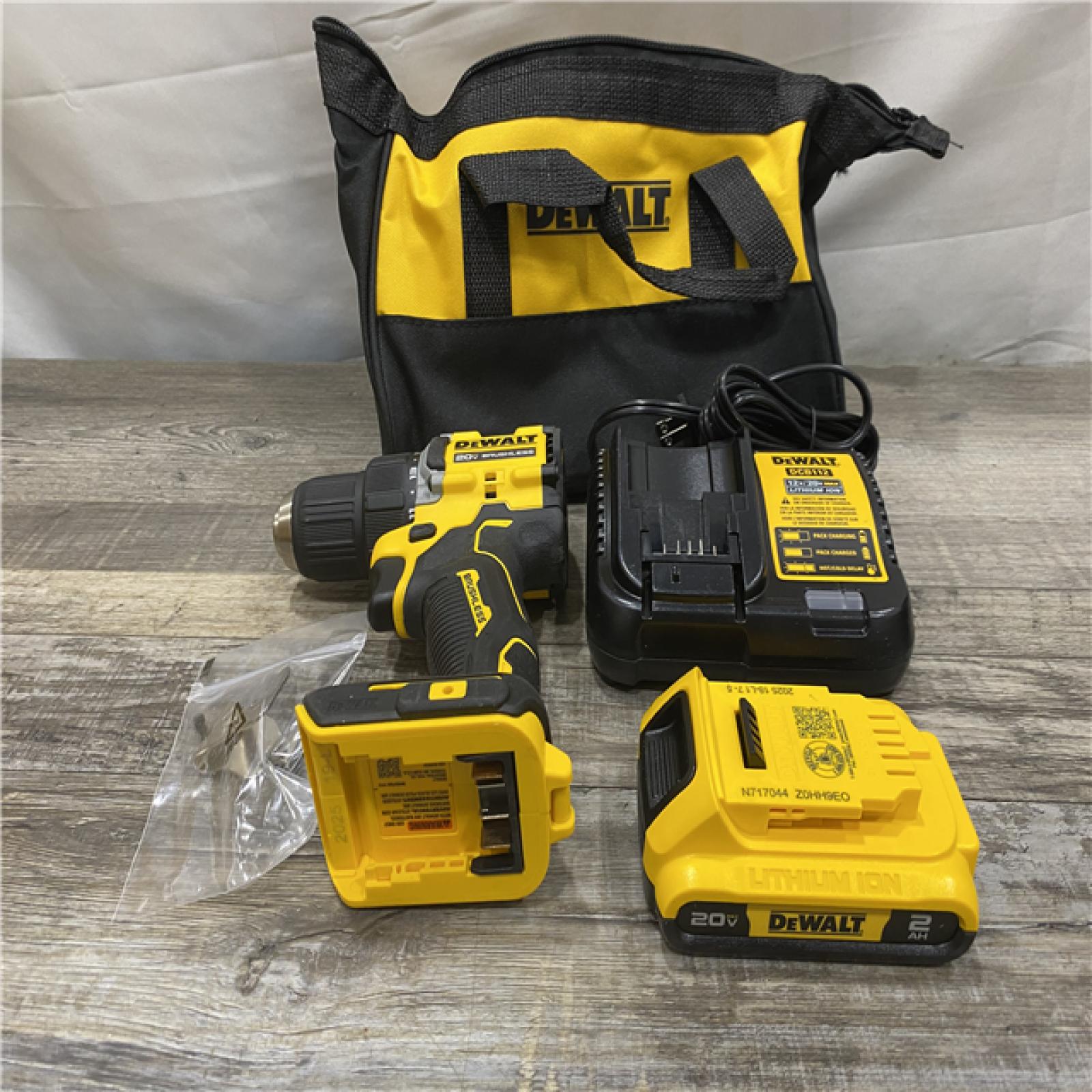 AS-IS DEWALT Atomic 20V Lithium-Ion Cordless Compact 1/2 in. Drill/Driver Kit