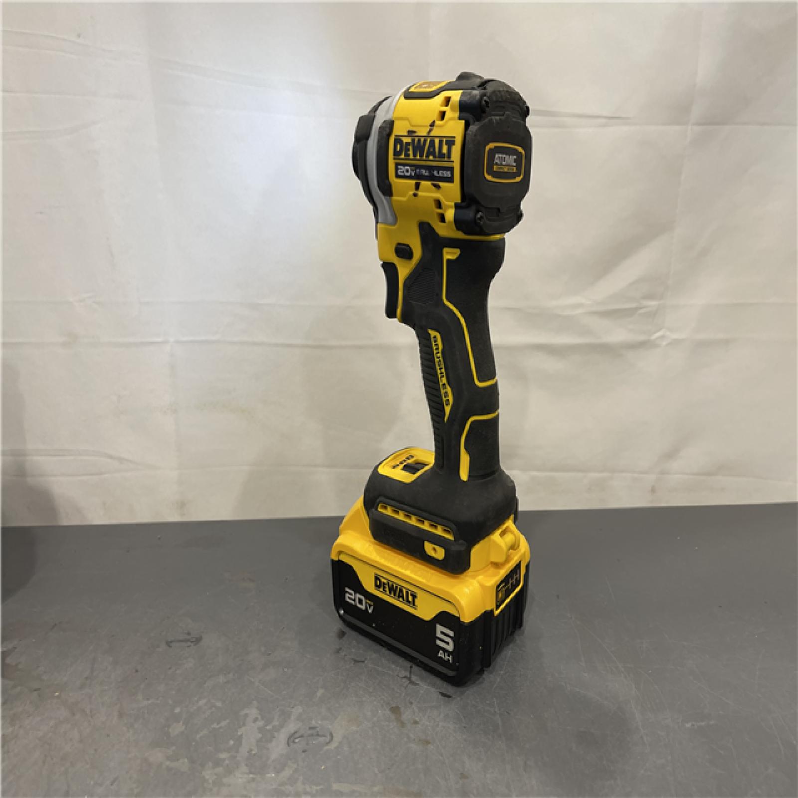 AS-IS - DEWALT ATOMIC 20V MAX Lithium-Ion Cordless 1/4 in. Brushless Impact Driver Kit