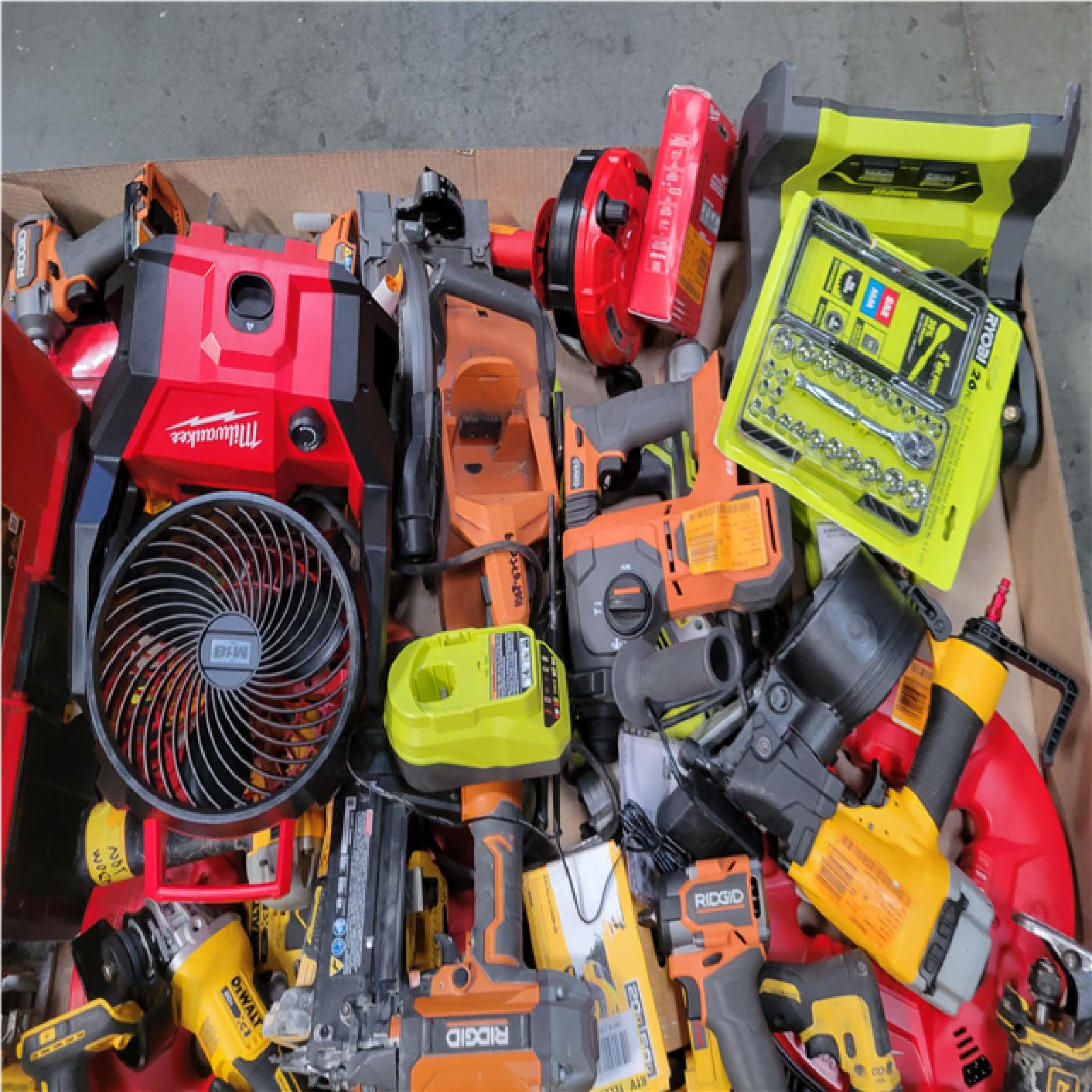 CALIFORNIA AS-IS TOOL PALLET