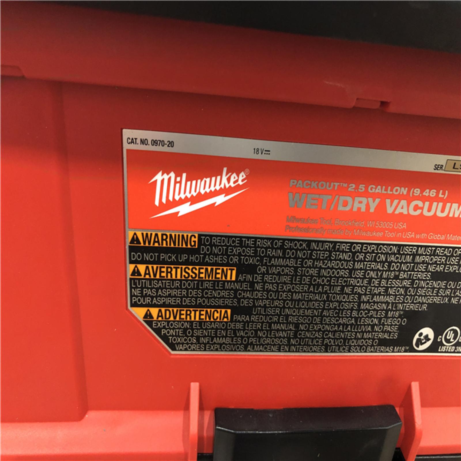 AS-IS Milwaukee  FUEL PACKOUT 18-Volt Lithium-Ion Cordless 2.5 Gal. Wet/Dry Vacuum (Vacuum-Only)