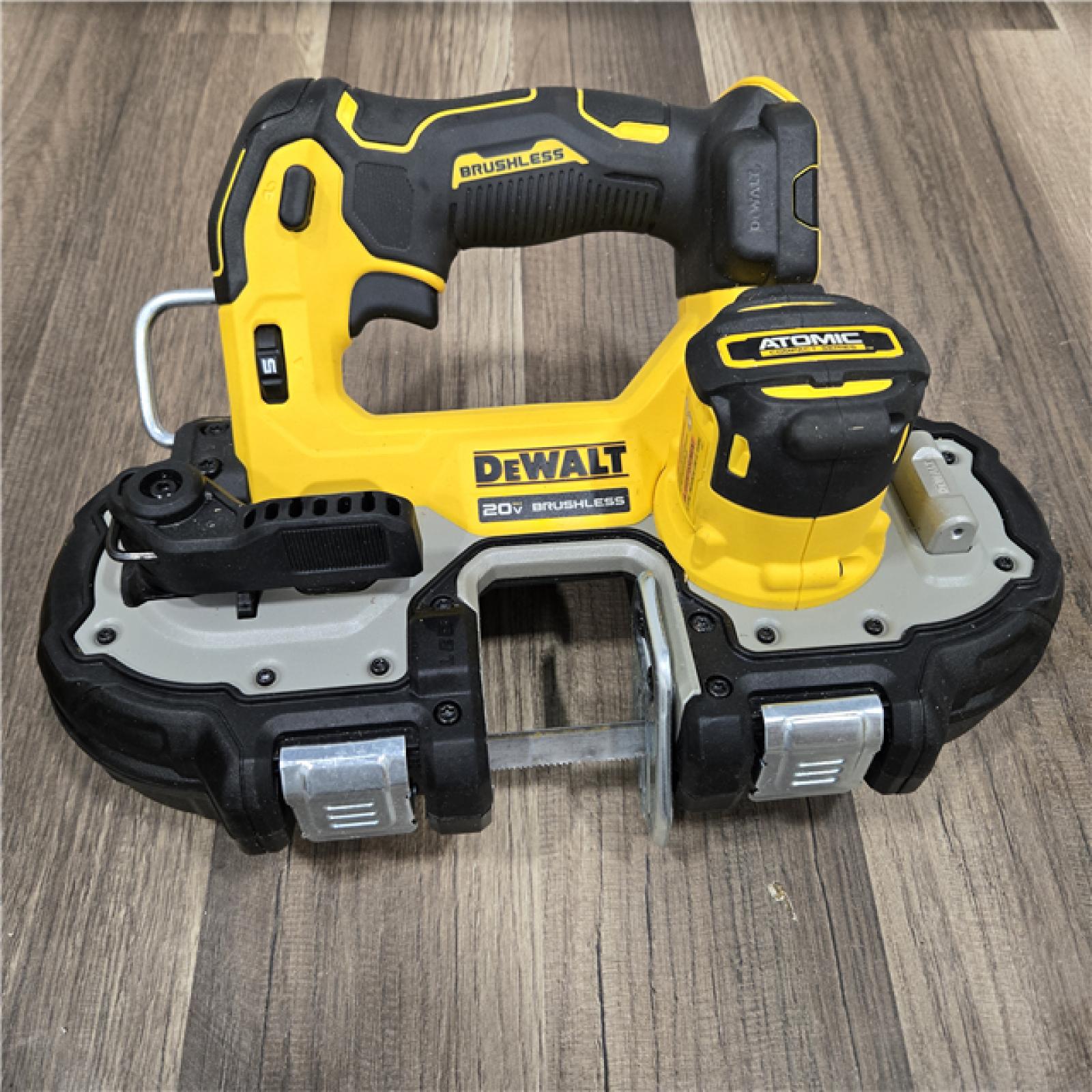 GOOD Dewalt DCS377B 20V MAX ATOMIC Brushless Cordless 1-3/4  Compact Bandsaw