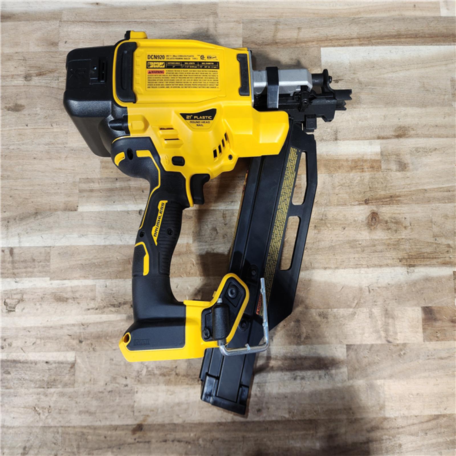 HOUSTON LOCATION - AS-IS DEWALT 20-Volt 21° Cordless Framing Nailer (Tool-Only)