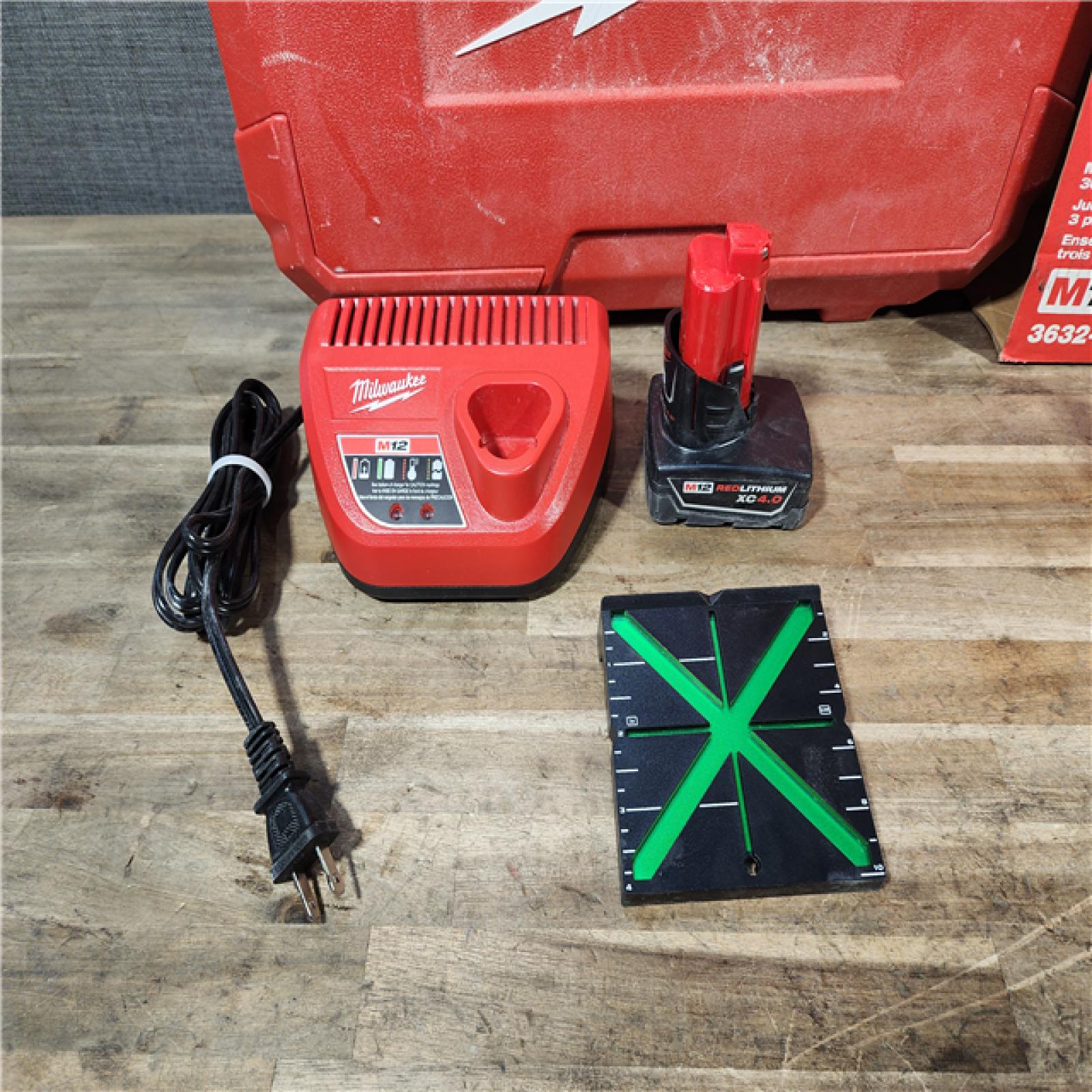 HOUSTON LOCATION - AS-IS Milwaukee 12-Volt Lithium-Ion Cordless Green 250 ft. 3-Plane Laser Level Kit