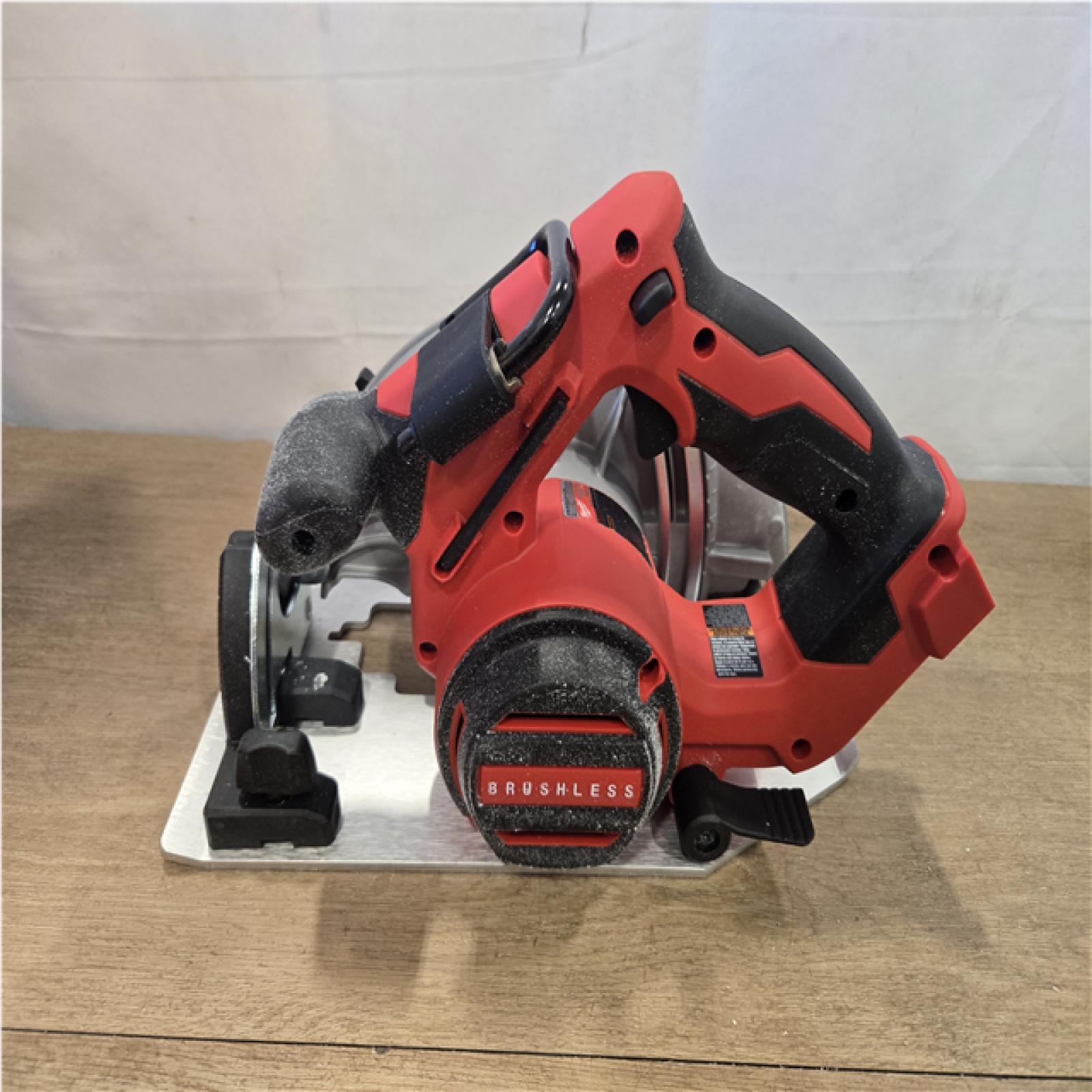 AS-IS Milwaukee 18V Lithium-Ion Brushless Cordless 7-1/4 in. Circular Saw (Tool-Only)